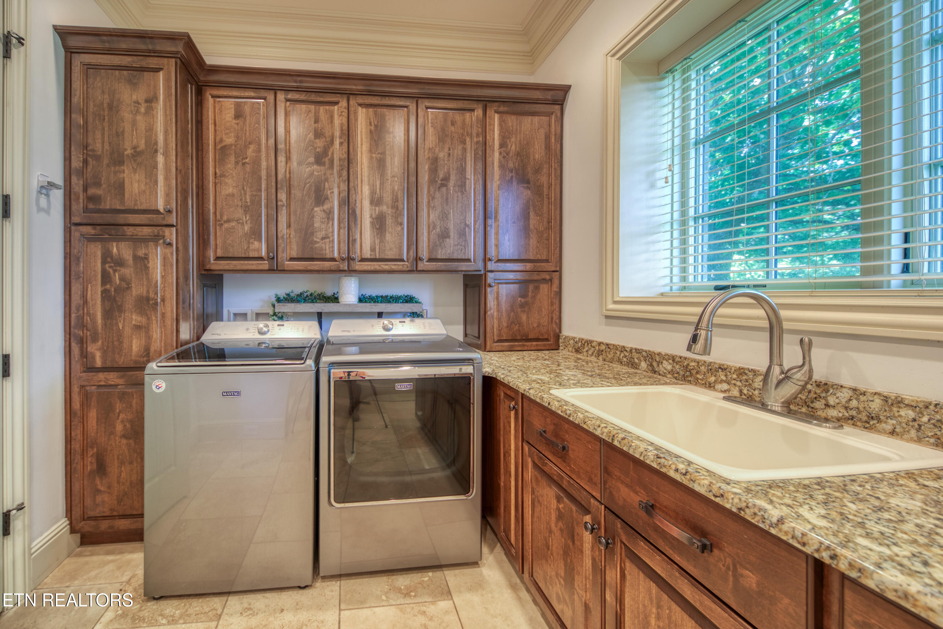 529 Stone Vista Lane Knoxville TN 37934