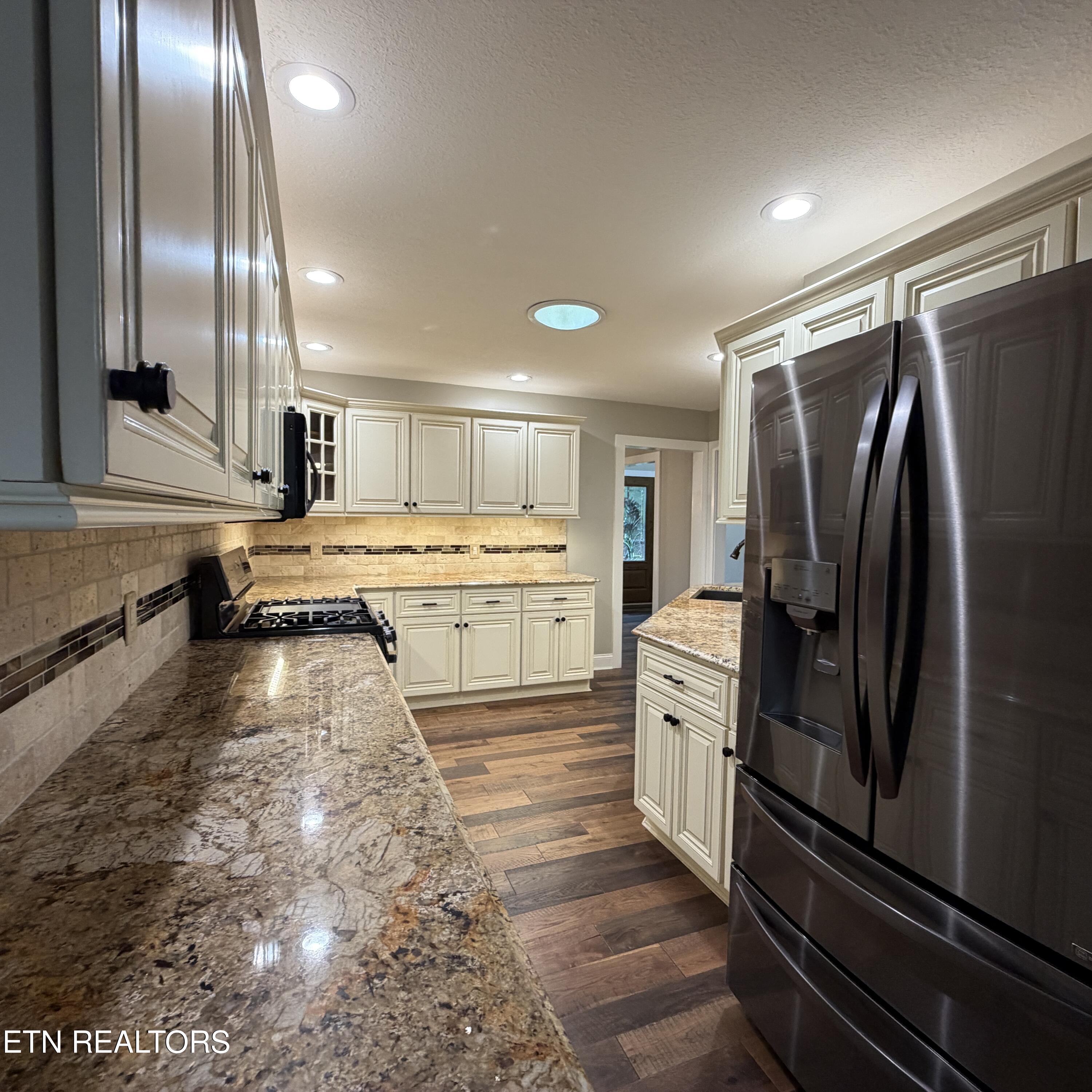 905 Columbine Lea Sevierville TN 37862