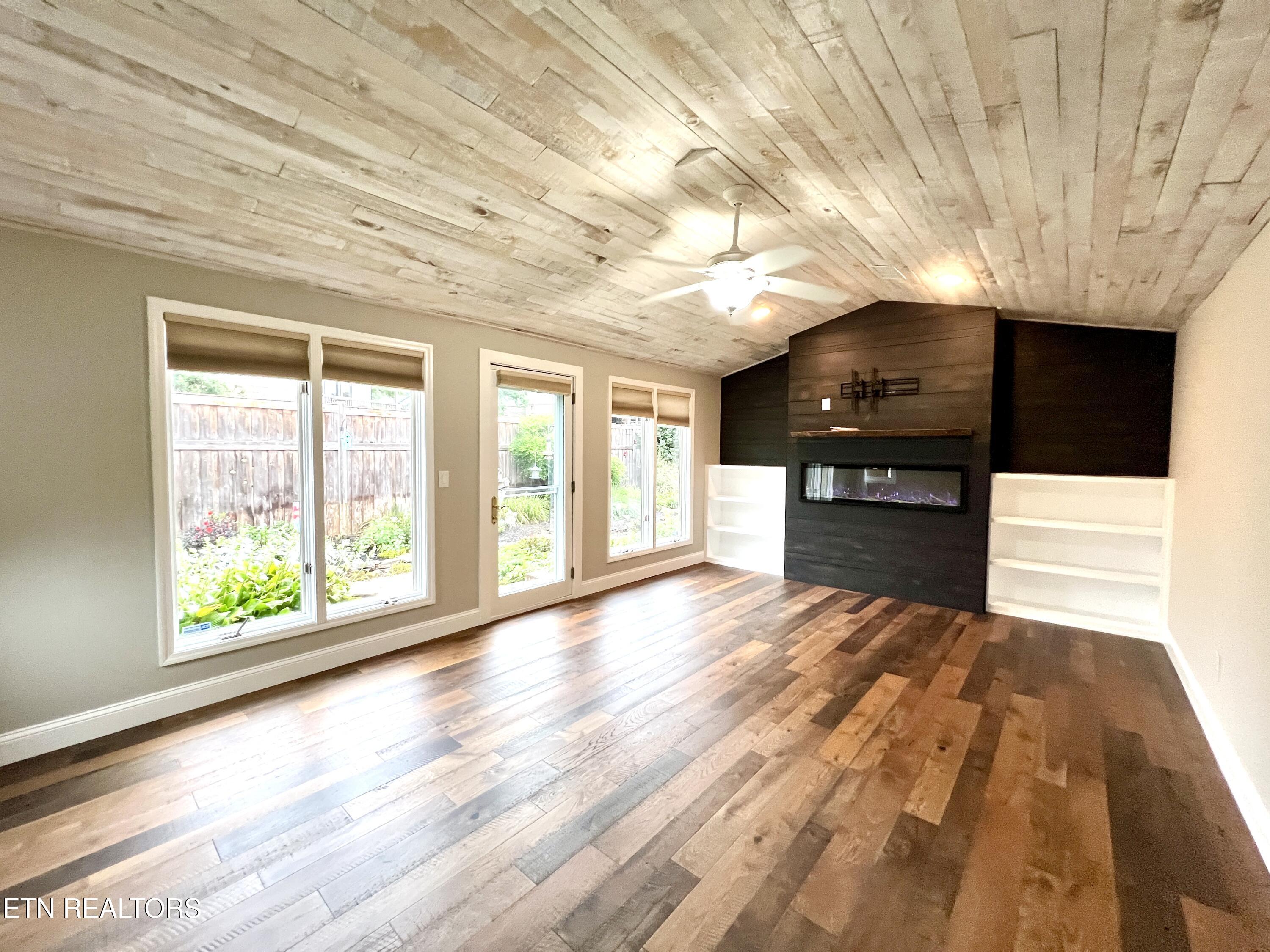 905 Columbine Lea Sevierville TN 37862