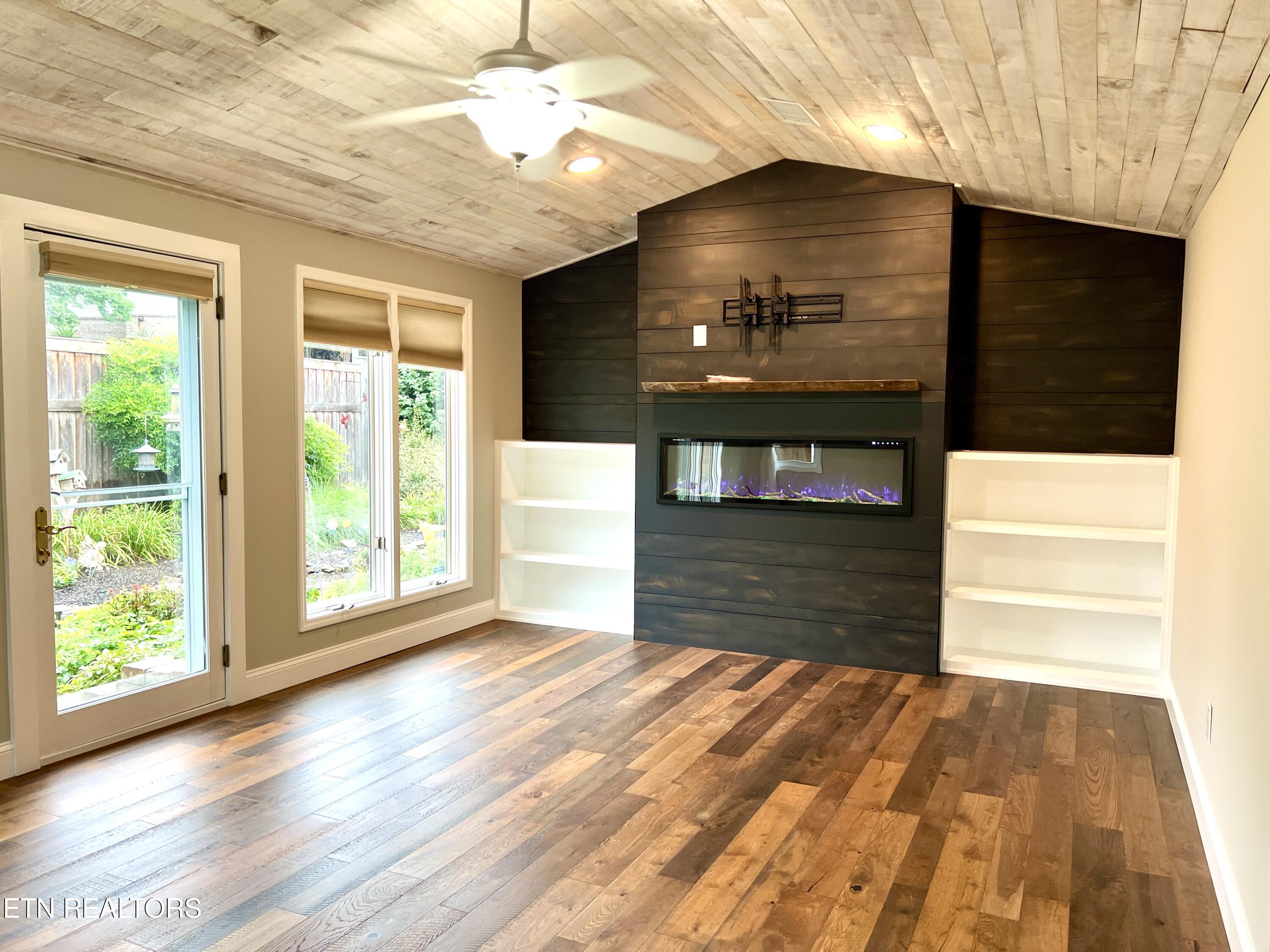905 Columbine Lea Sevierville TN 37862