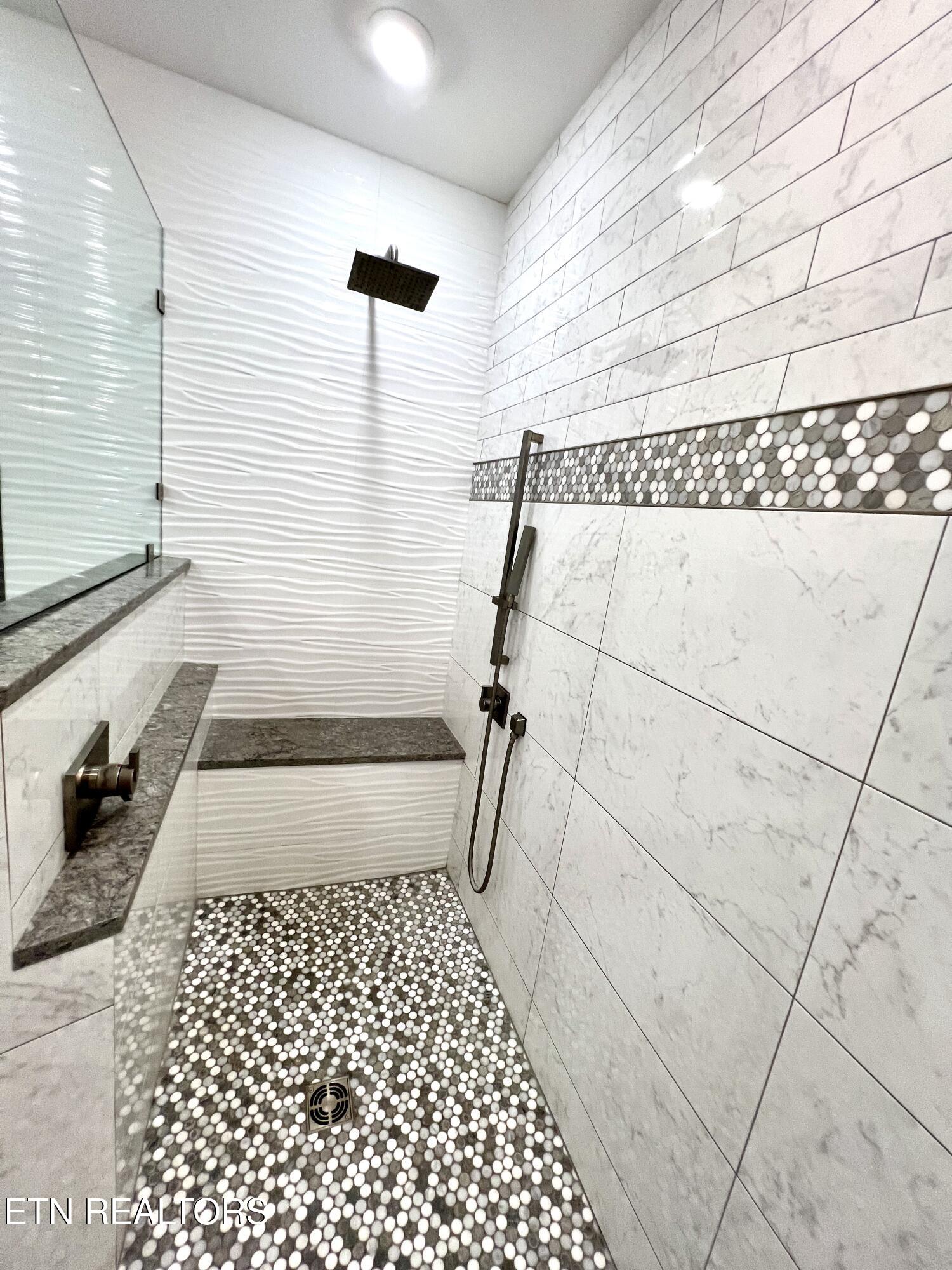 905 Columbine Lea Sevierville TN 37862