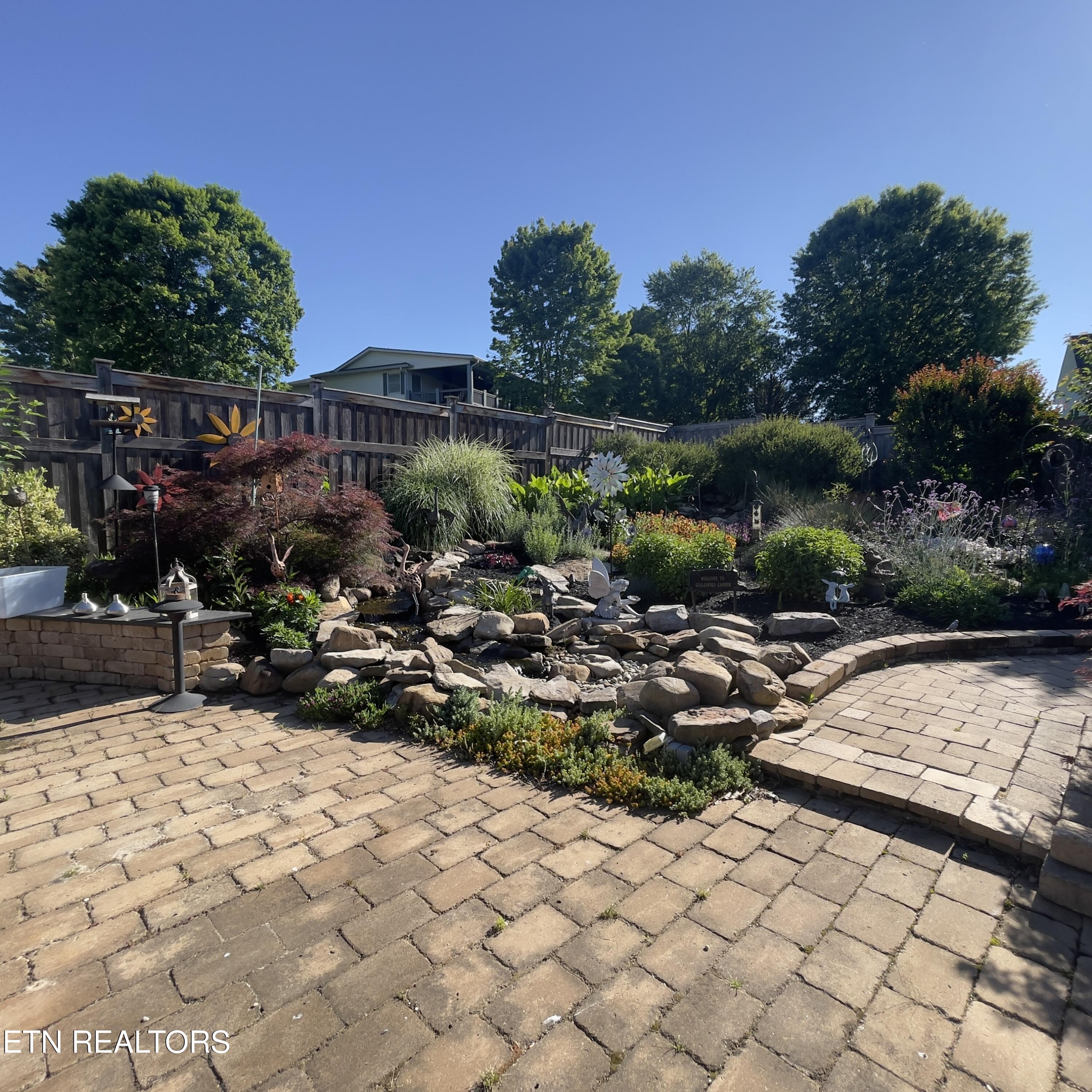 905 Columbine Lea Sevierville TN 37862