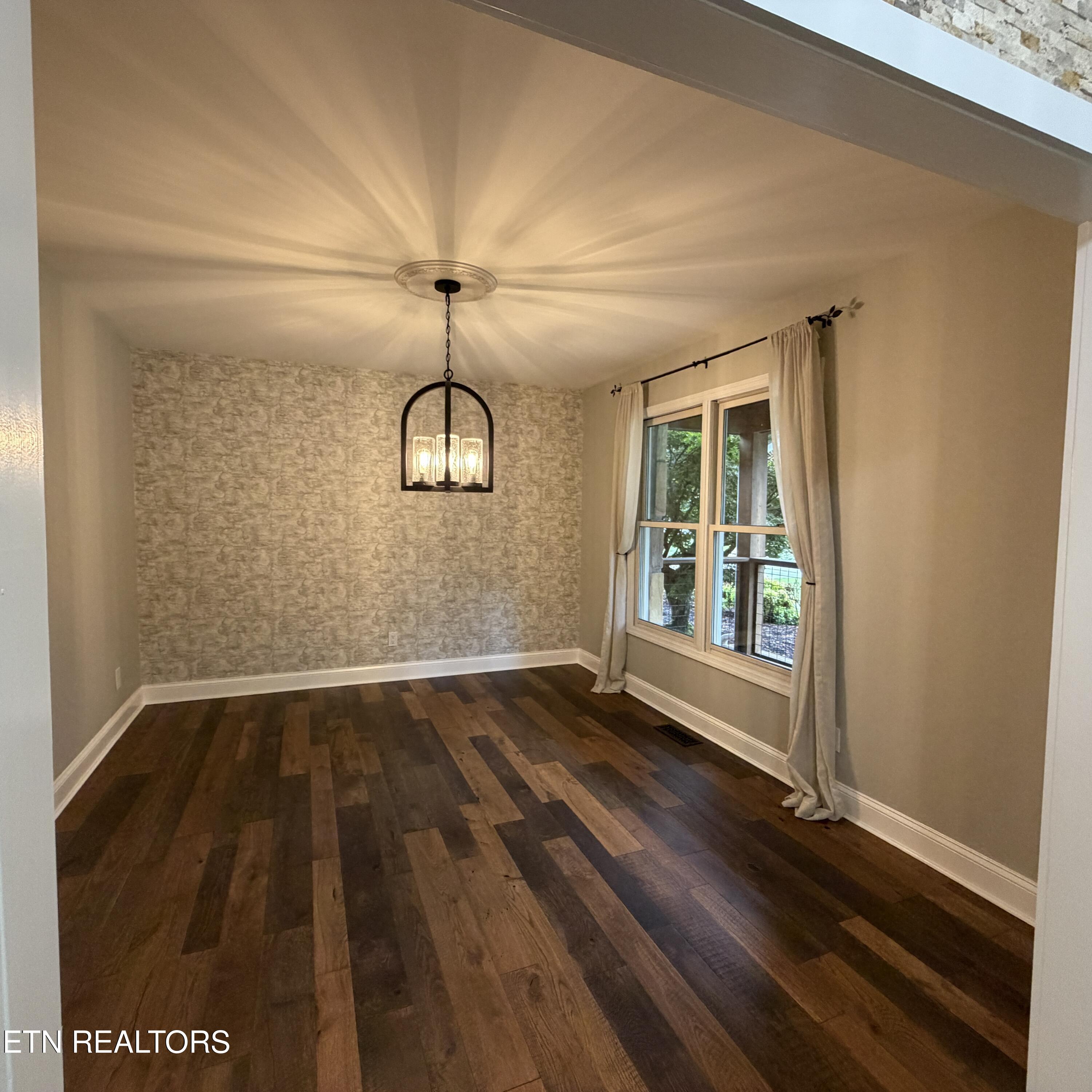 905 Columbine Lea Sevierville TN 37862