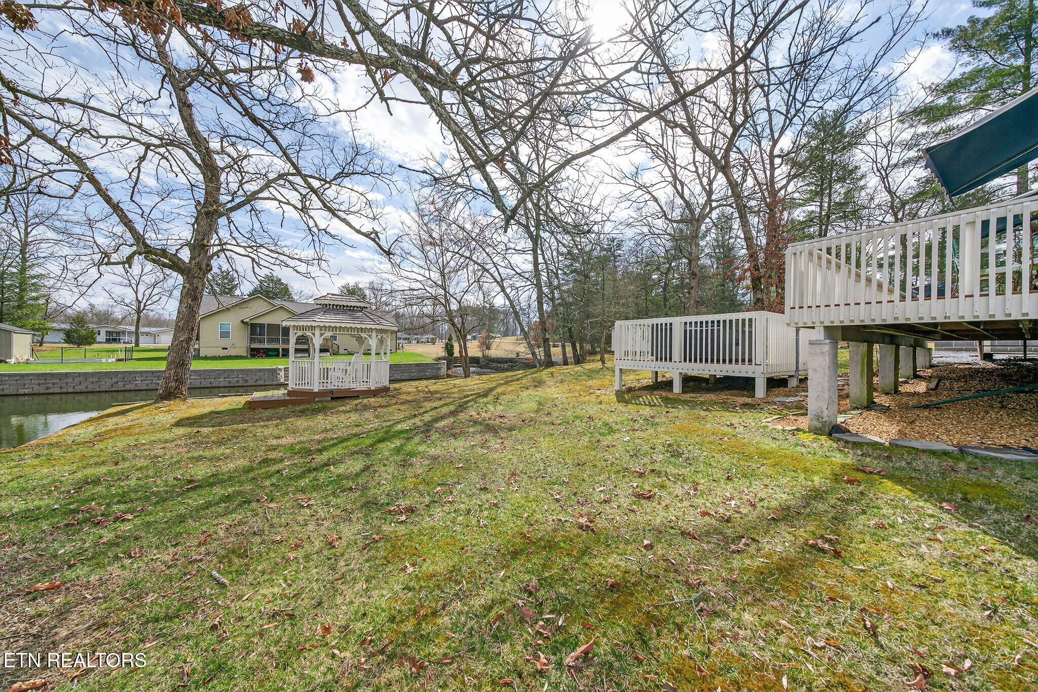 104 Peace Pipe Crossville TN 38572