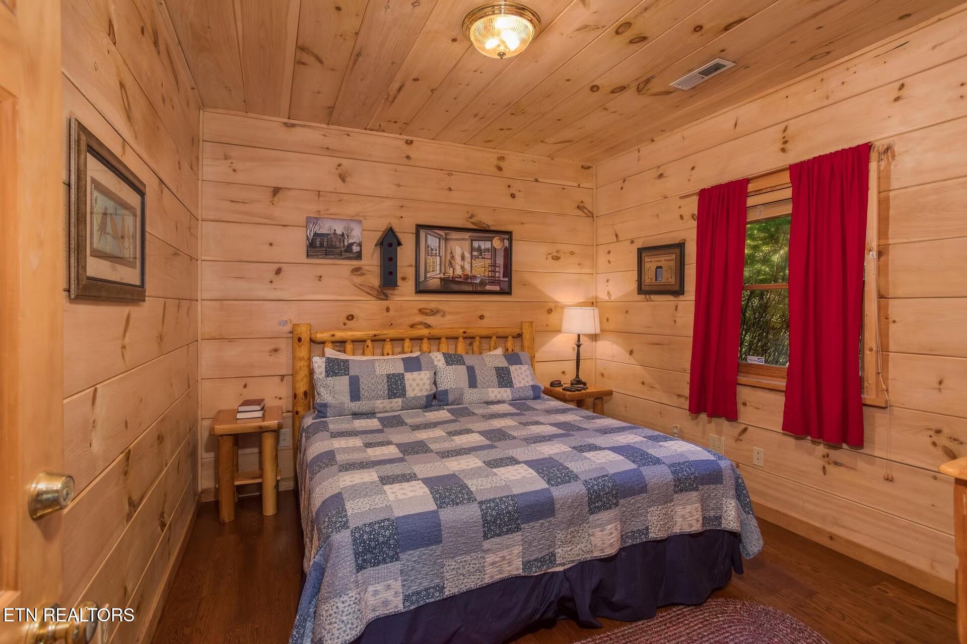 170 Showplace Boulevard Pigeon Forge TN 37863