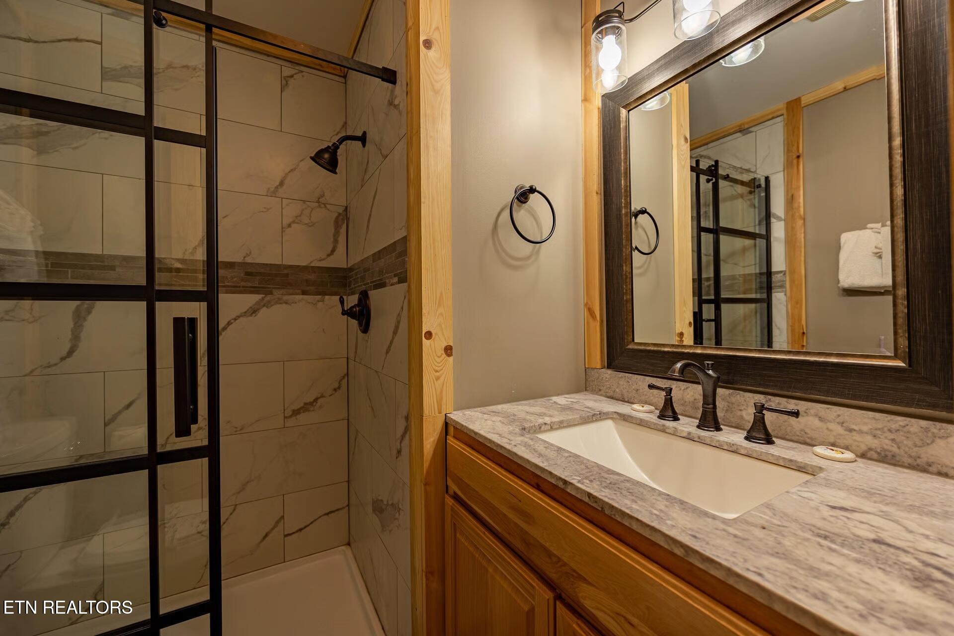 170 Showplace Boulevard Pigeon Forge TN 37863