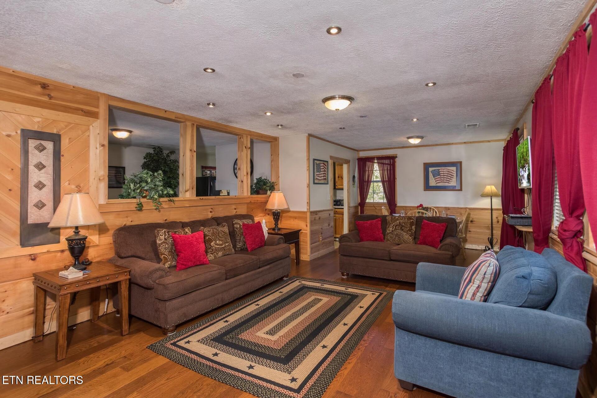 170 Showplace Boulevard Pigeon Forge TN 37863