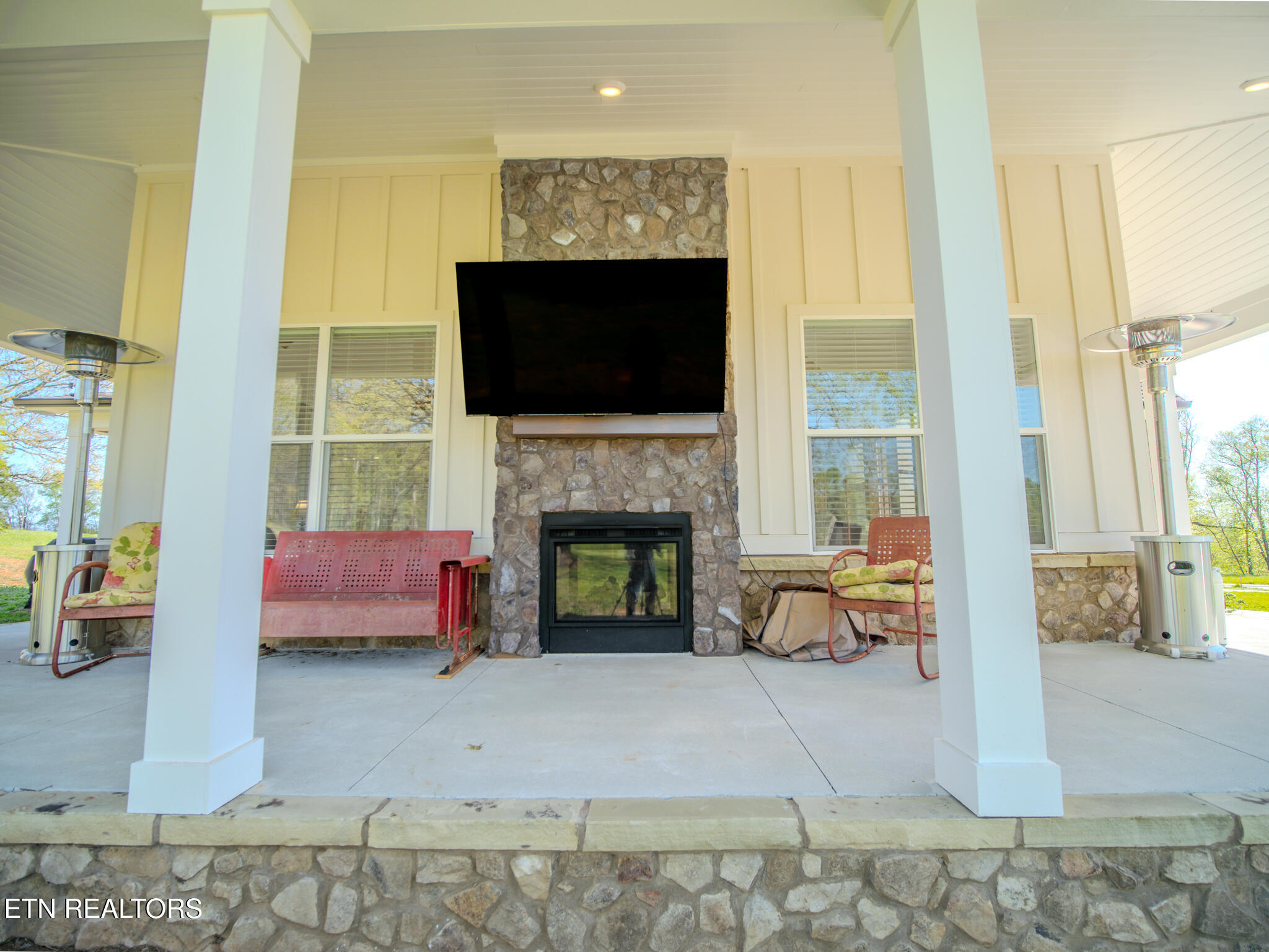 818 Sophie Drive Greenback TN 37742