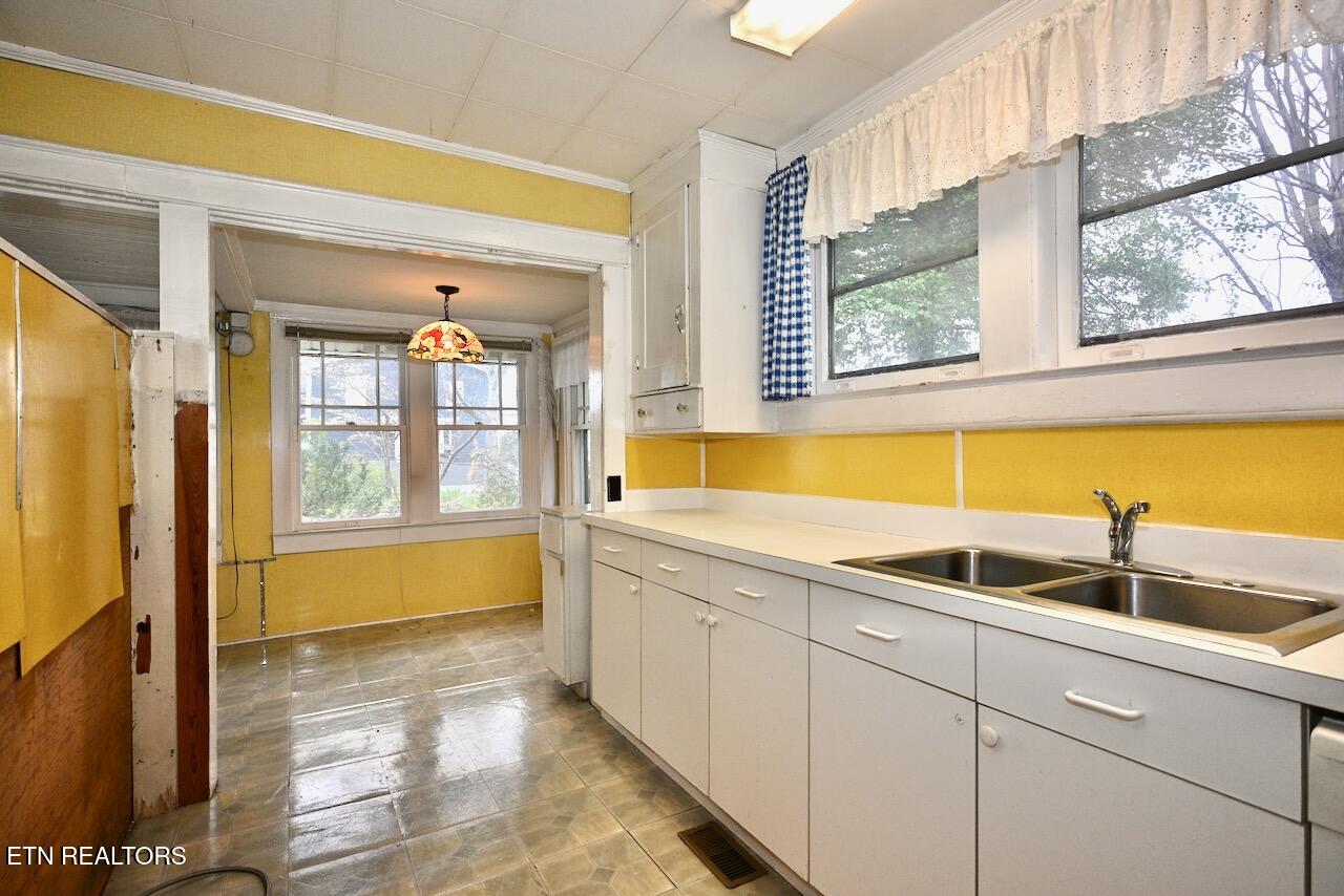 615 S Washington Street Maryville TN 37804