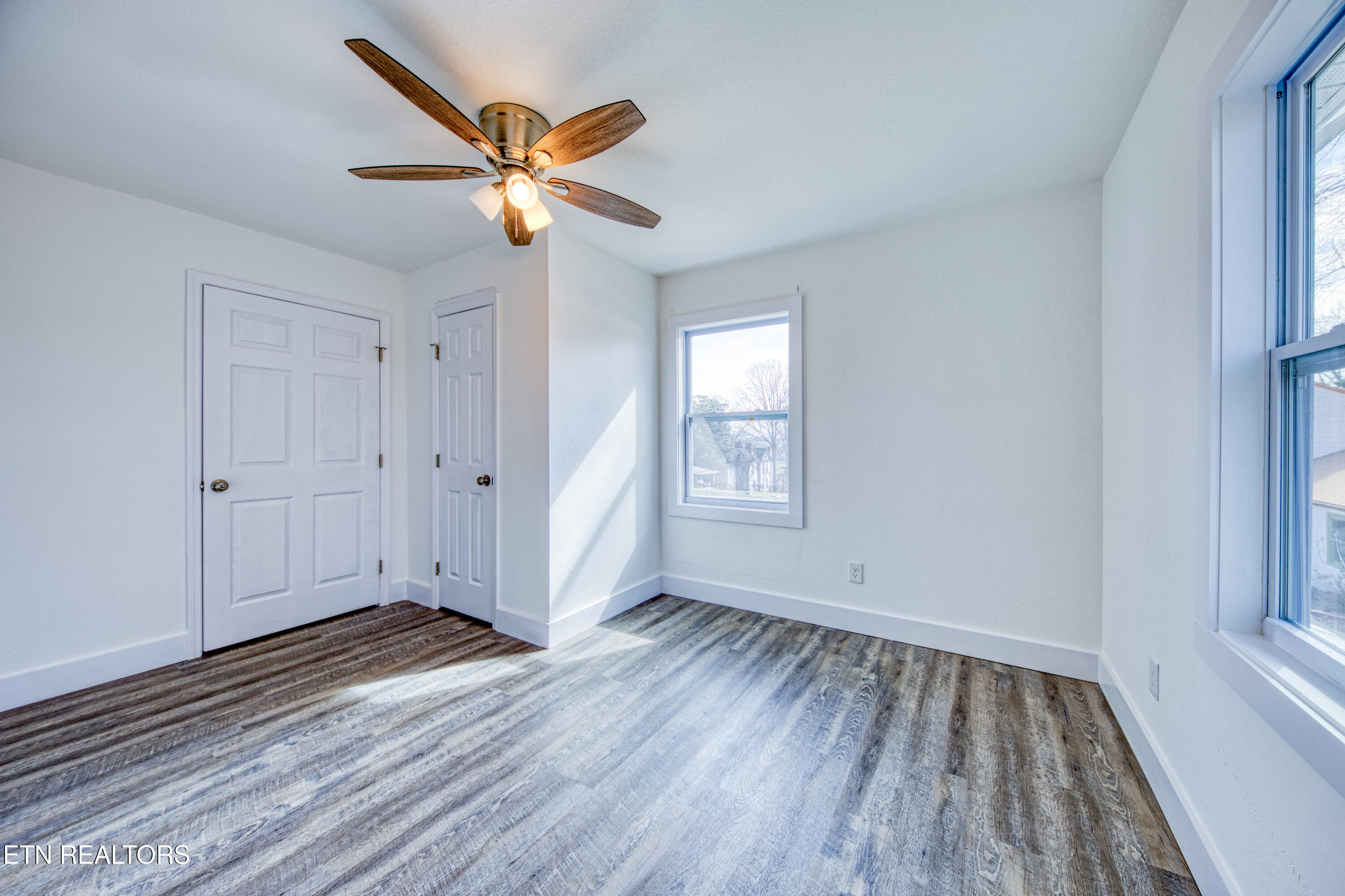 801 W 2nd Avenue Lenoir City TN 37771