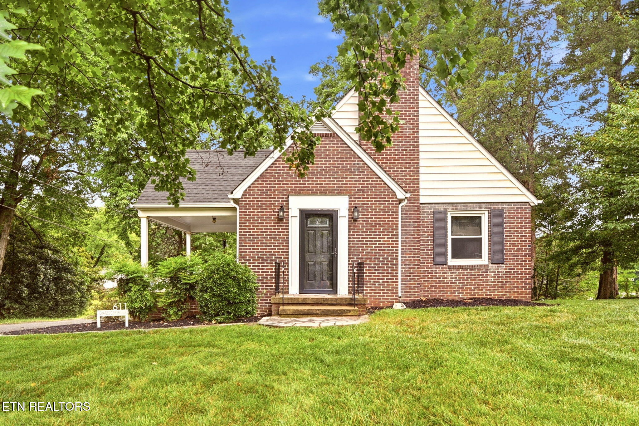 611 S Charles G Seivers Boulevard Clinton TN 37716