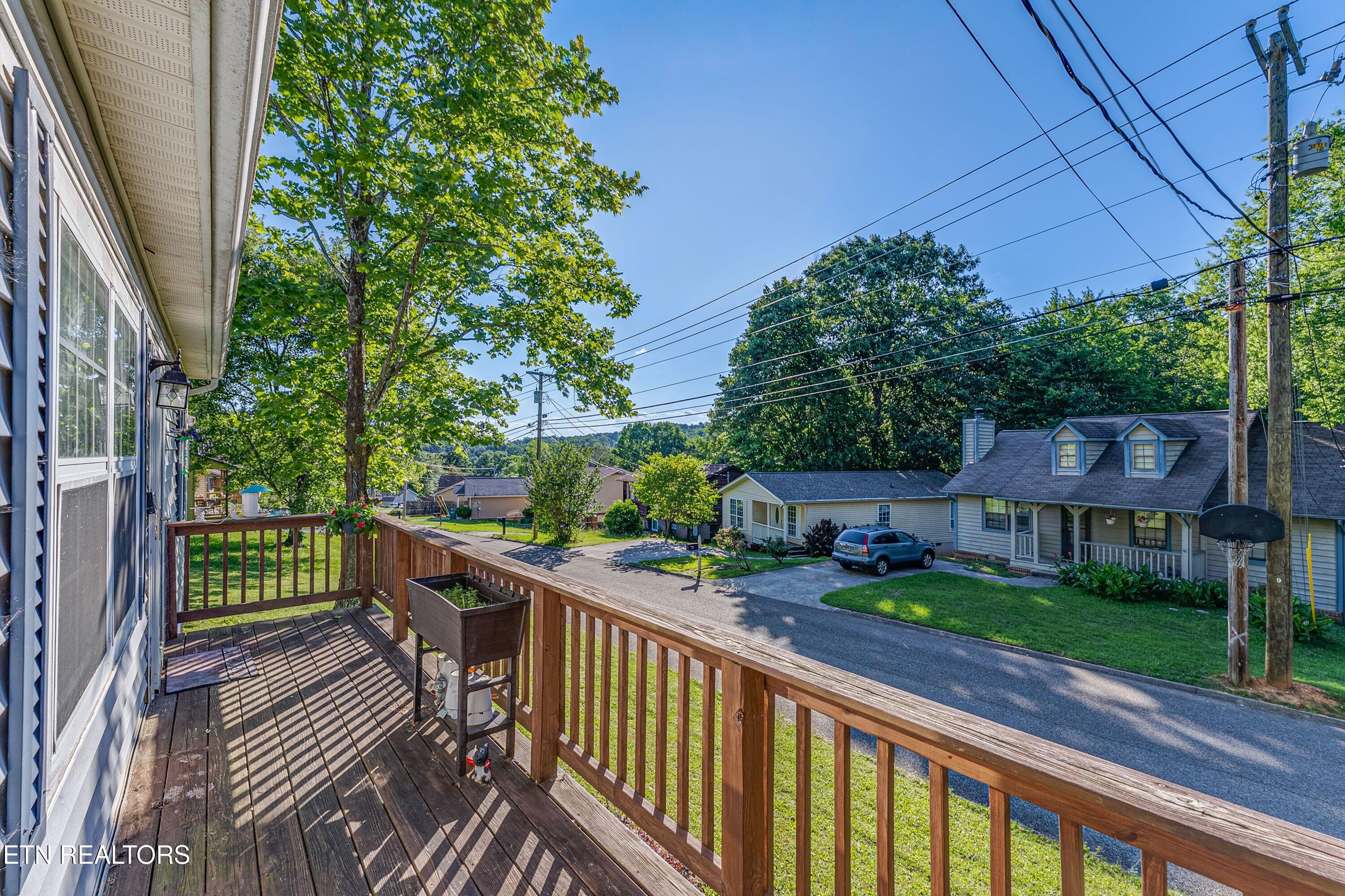 1513 Rhododendron Court Knoxville TN 37931