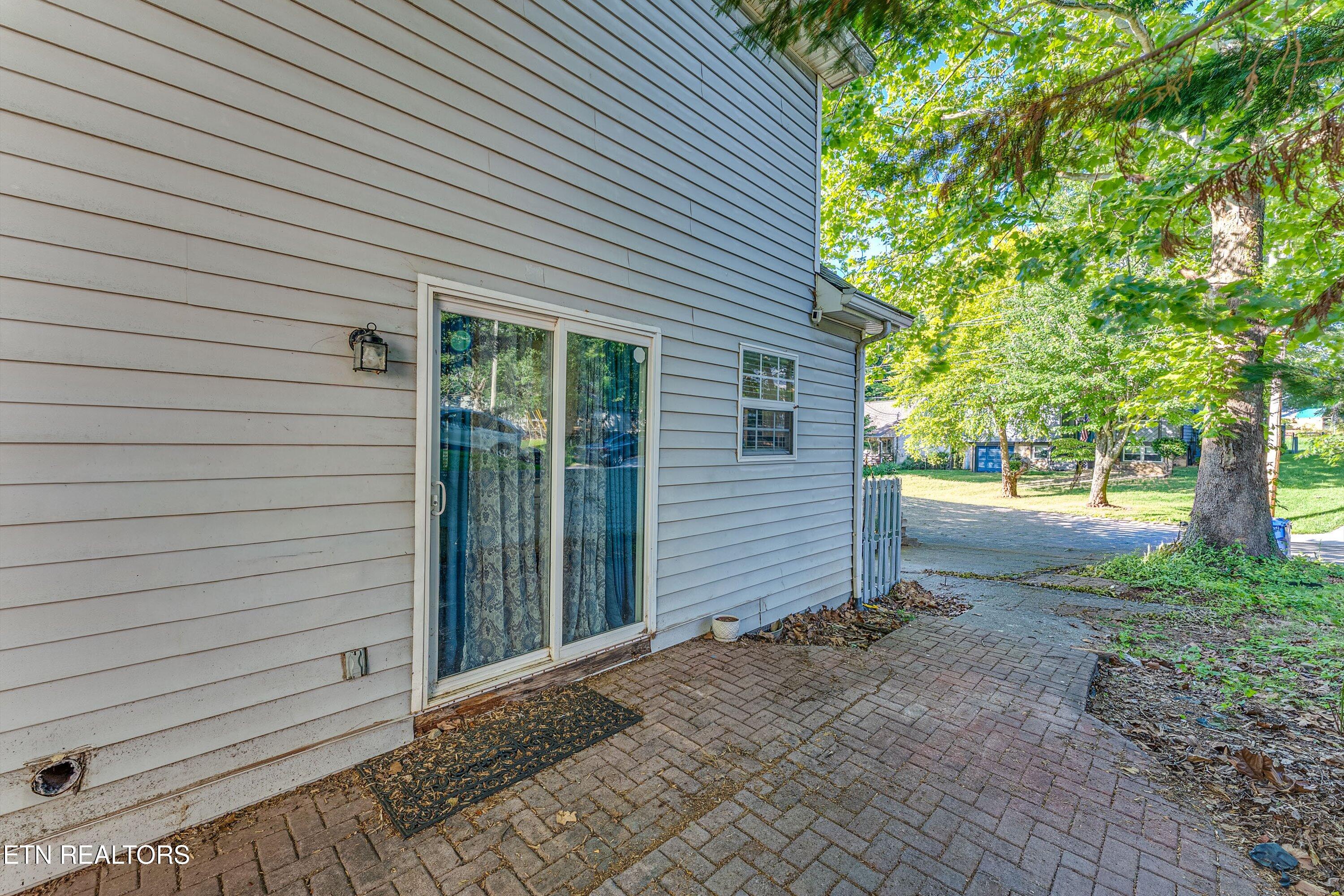 1513 Rhododendron Court Knoxville TN 37931