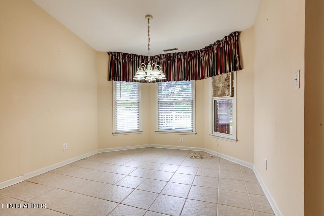 101 Country Run Circle Powell TN 37849