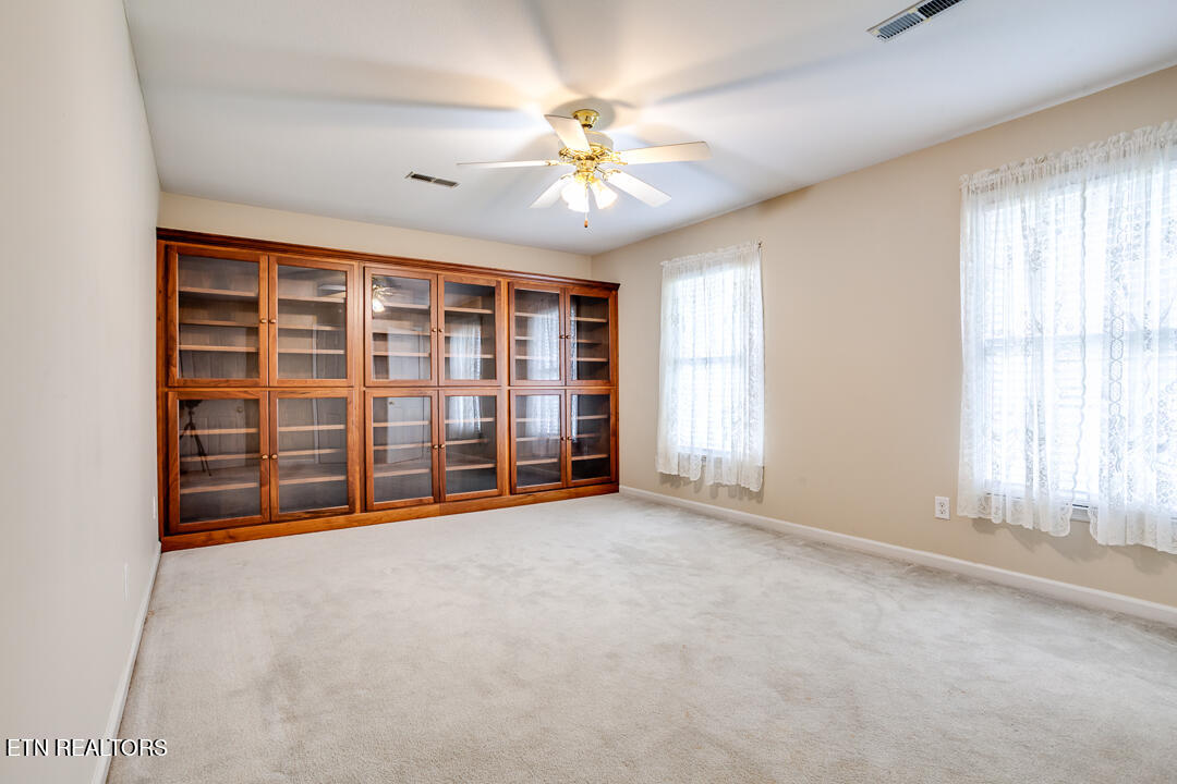 101 Country Run Circle Powell TN 37849