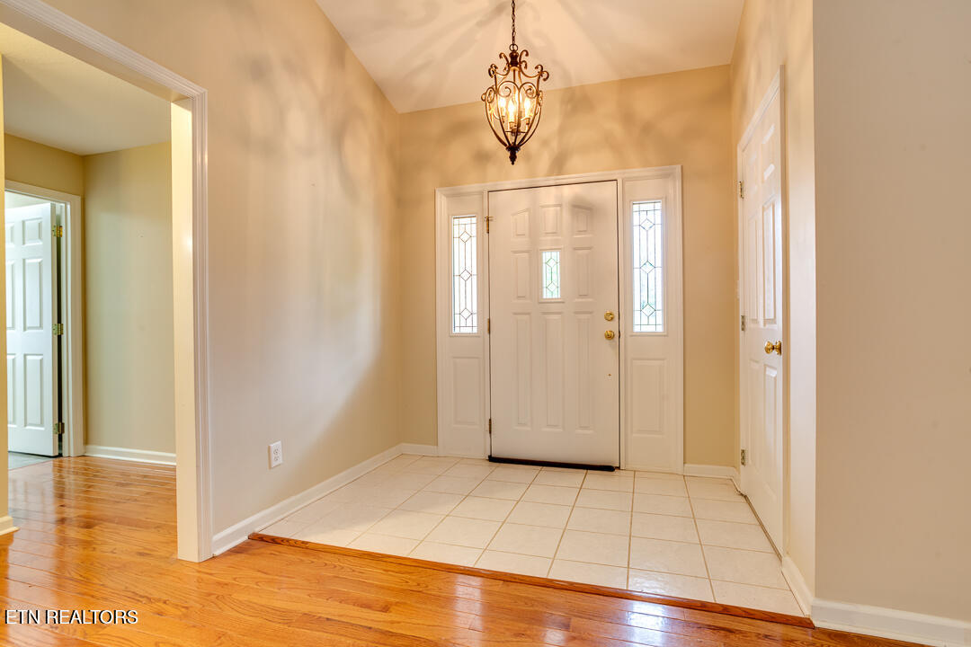 101 Country Run Circle Powell TN 37849
