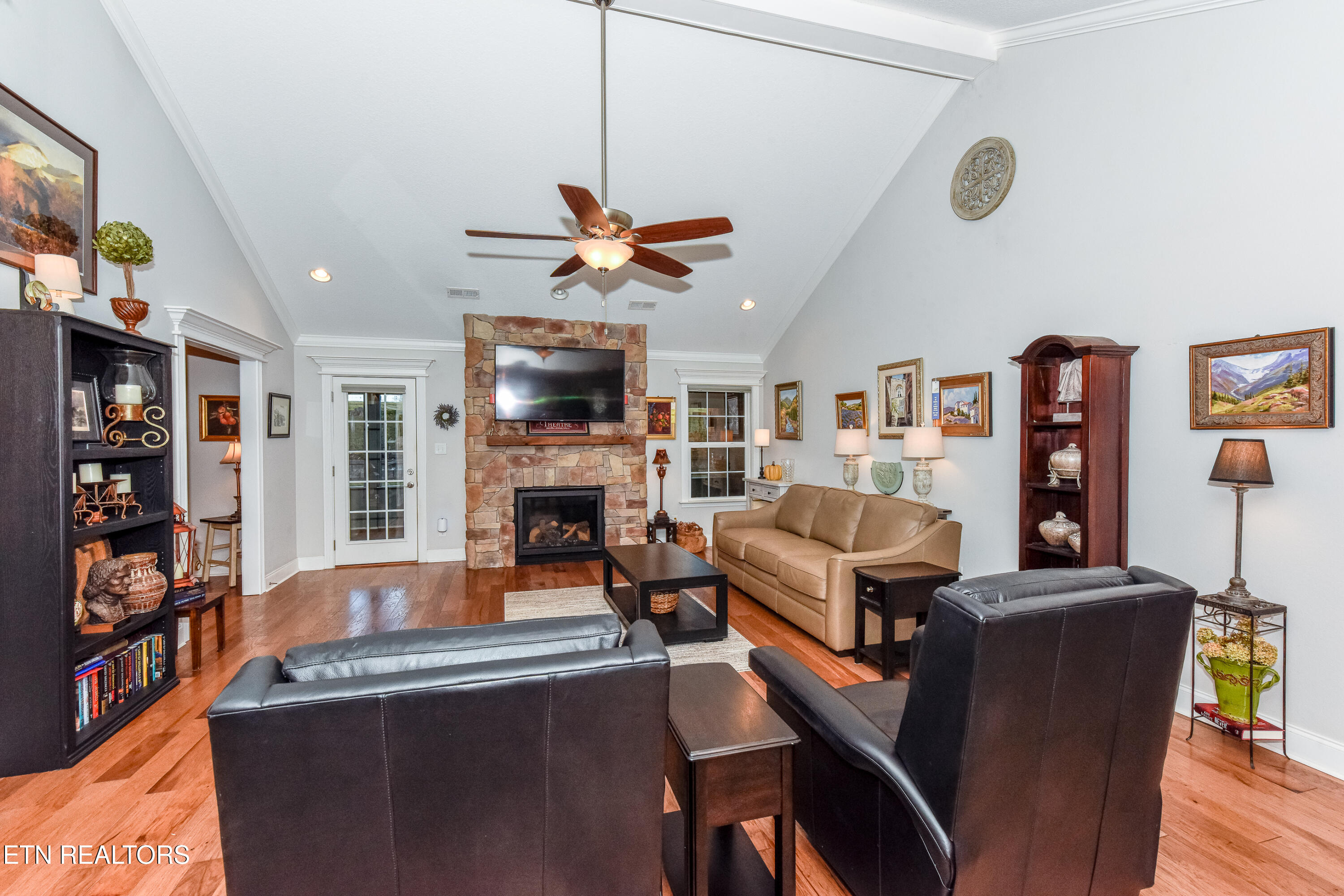 1131 Houston Springs Road Greenback TN 37742