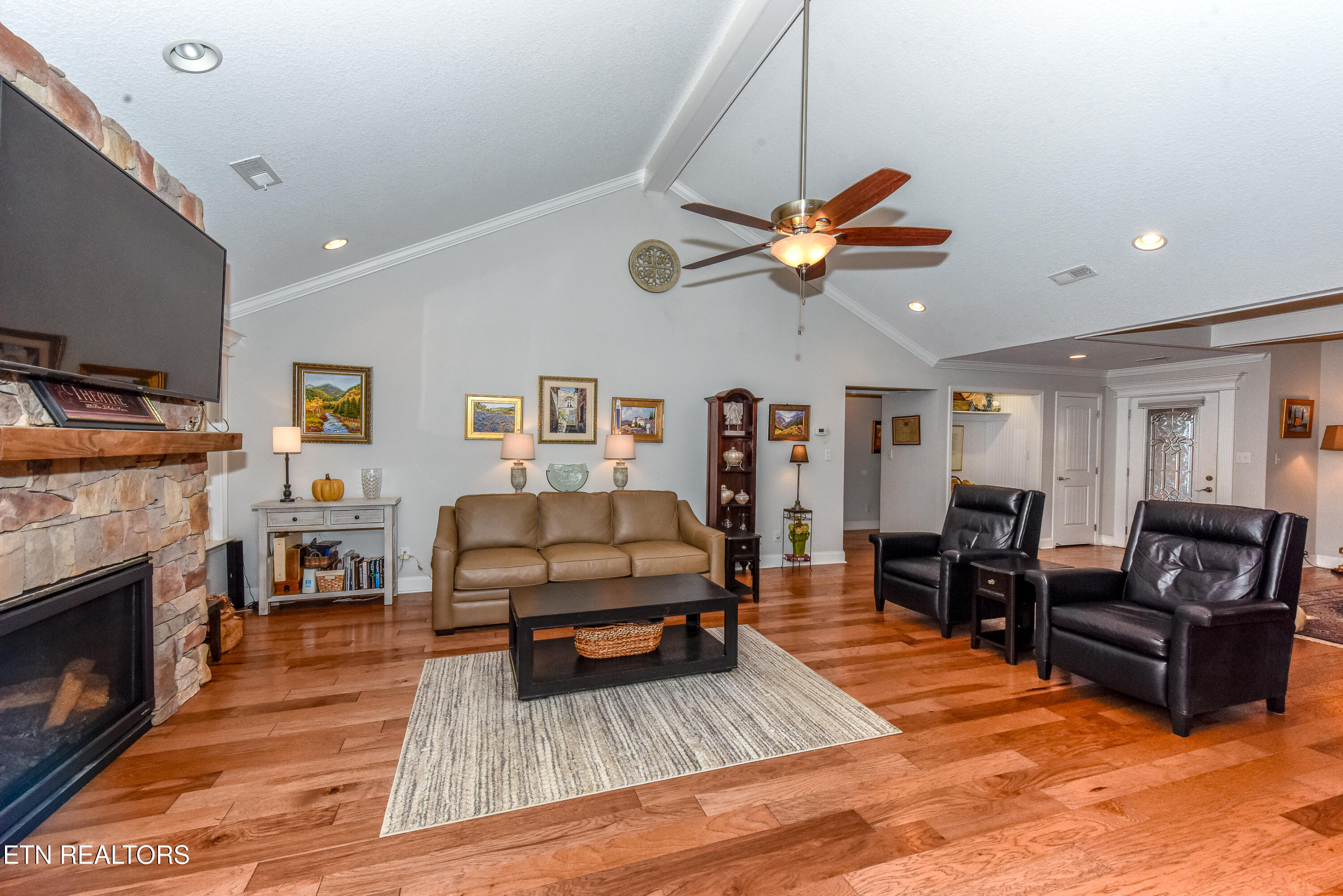 1131 Houston Springs Road Greenback TN 37742