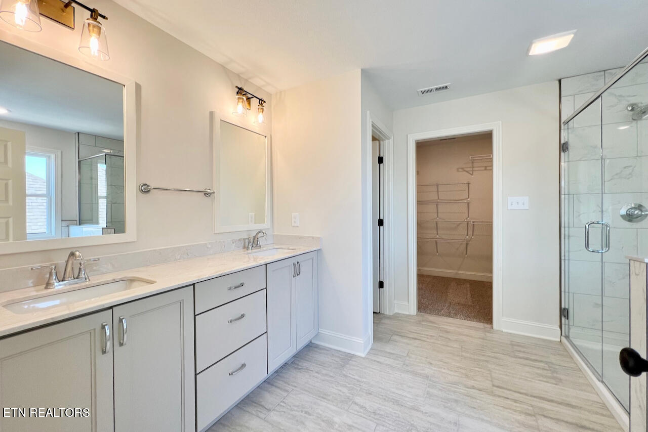 1213 Madison Oaks Road Knoxville TN 37924