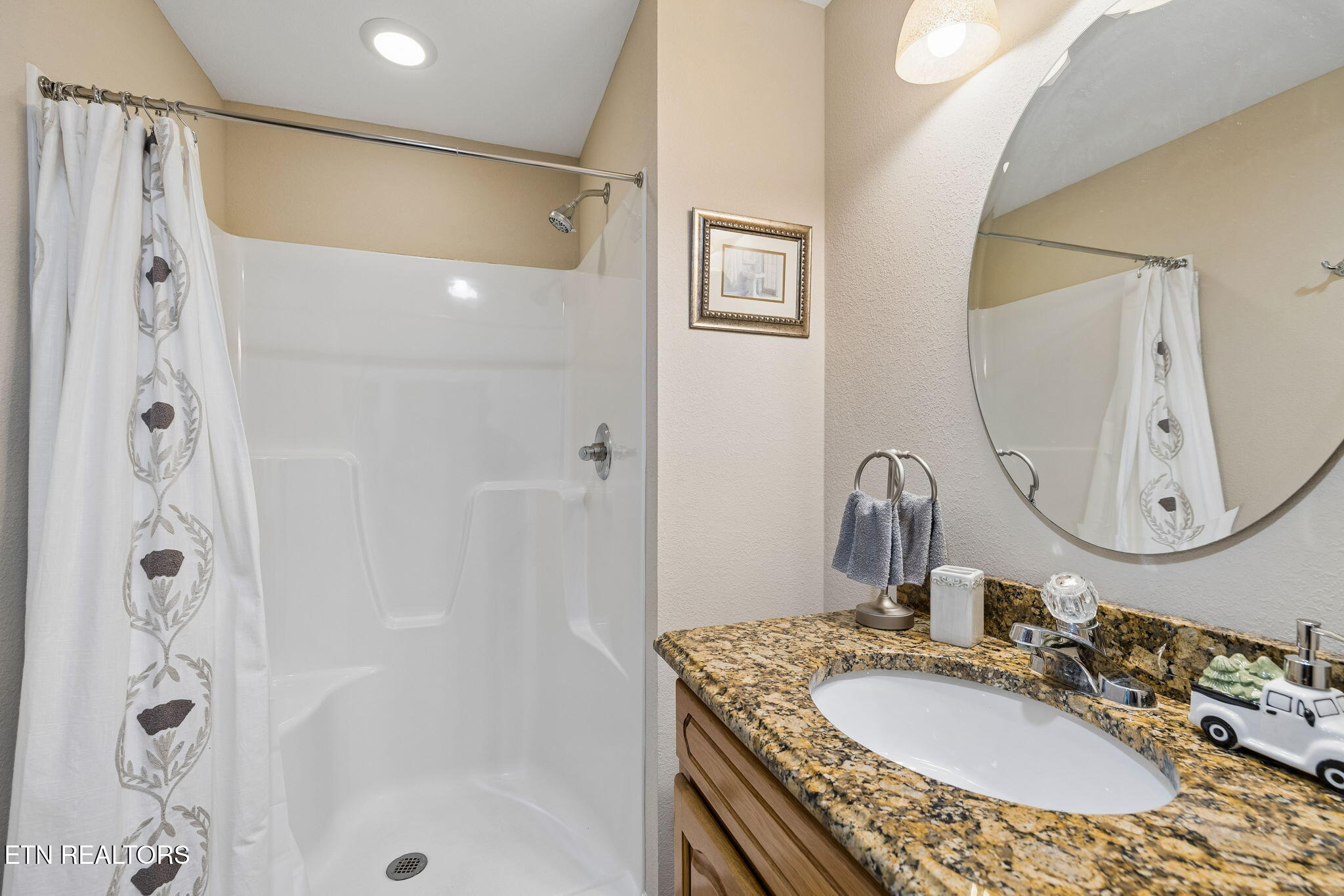 133 Ivy Lane Helenwood TN 37755