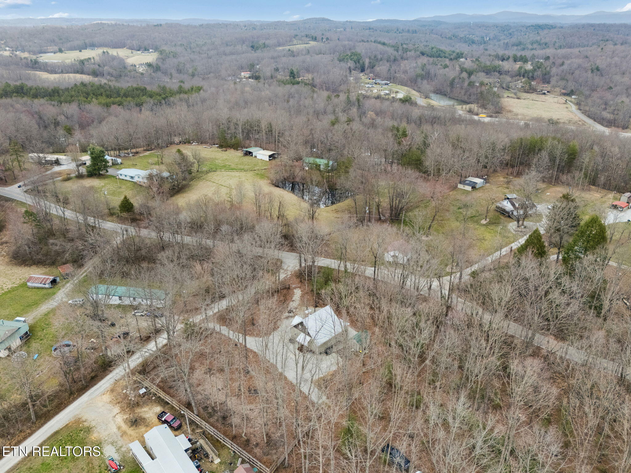 133 Ivy Lane Helenwood TN 37755