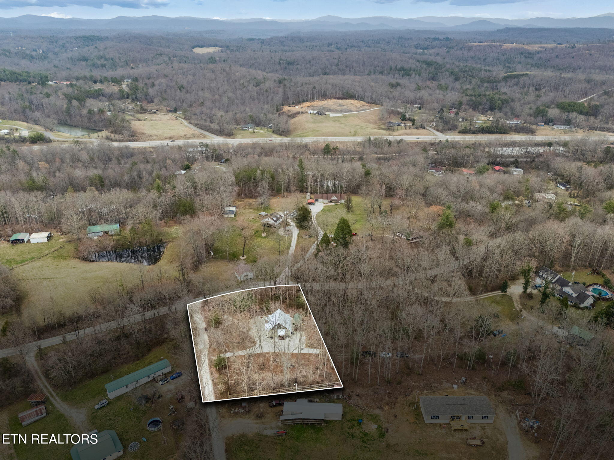 133 Ivy Lane Helenwood TN 37755