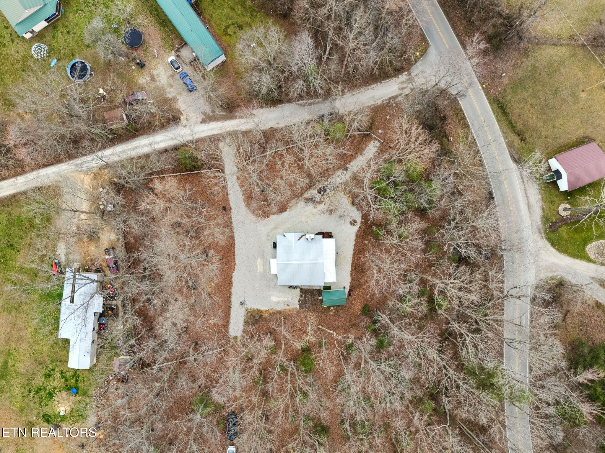 133 Ivy Lane Helenwood TN 37755