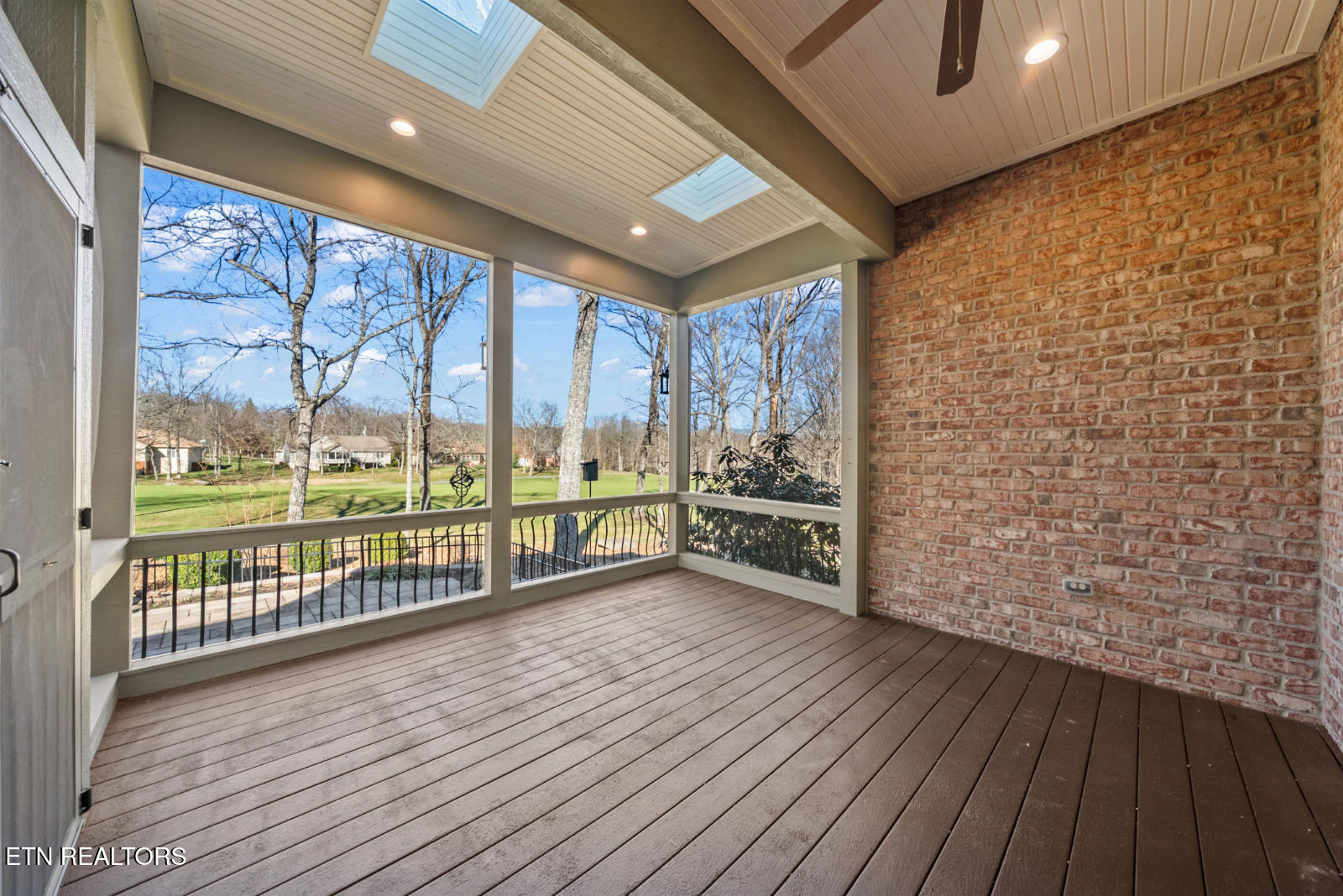 131 Mountain View Drive Crossville TN 38558