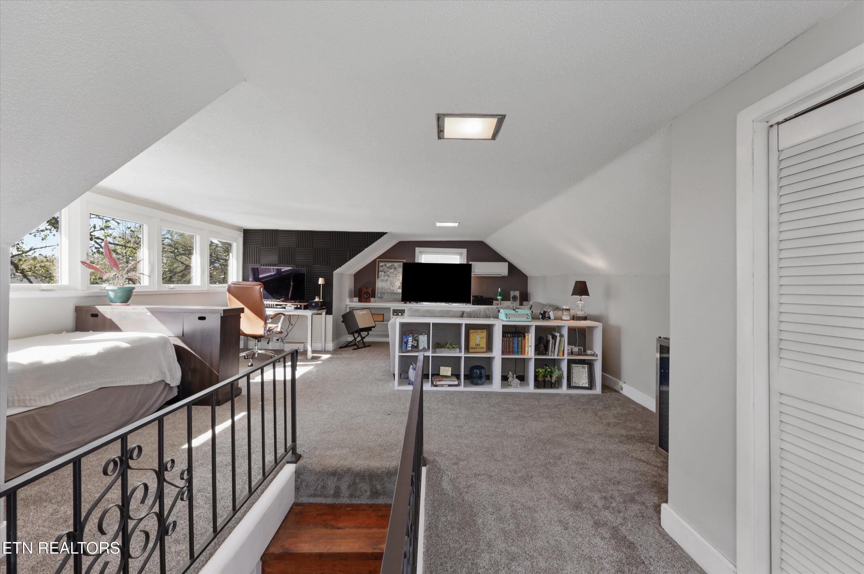 140 Hillcrest Drive Knoxville TN 37918