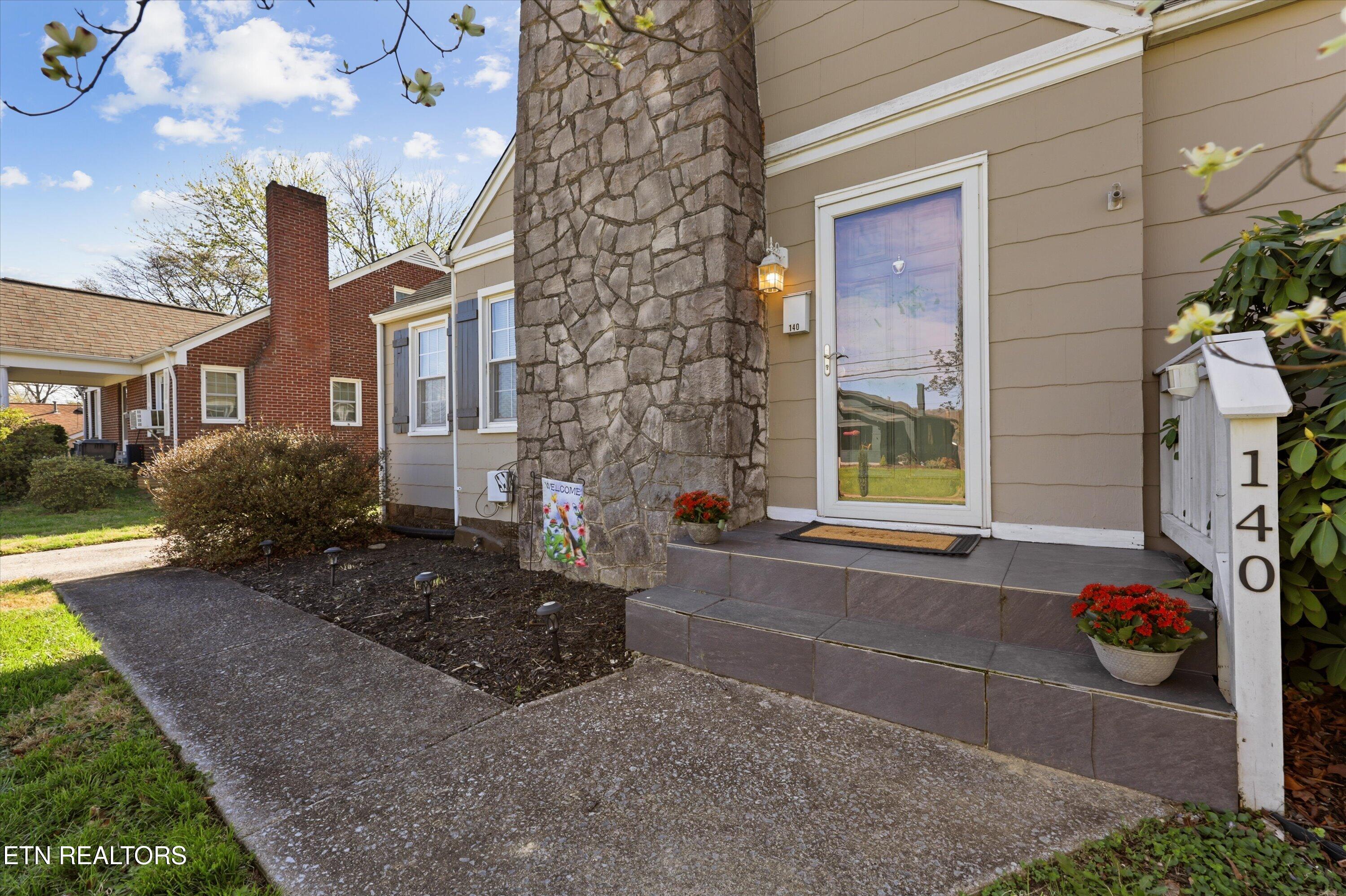 140 Hillcrest Drive Knoxville TN 37918
