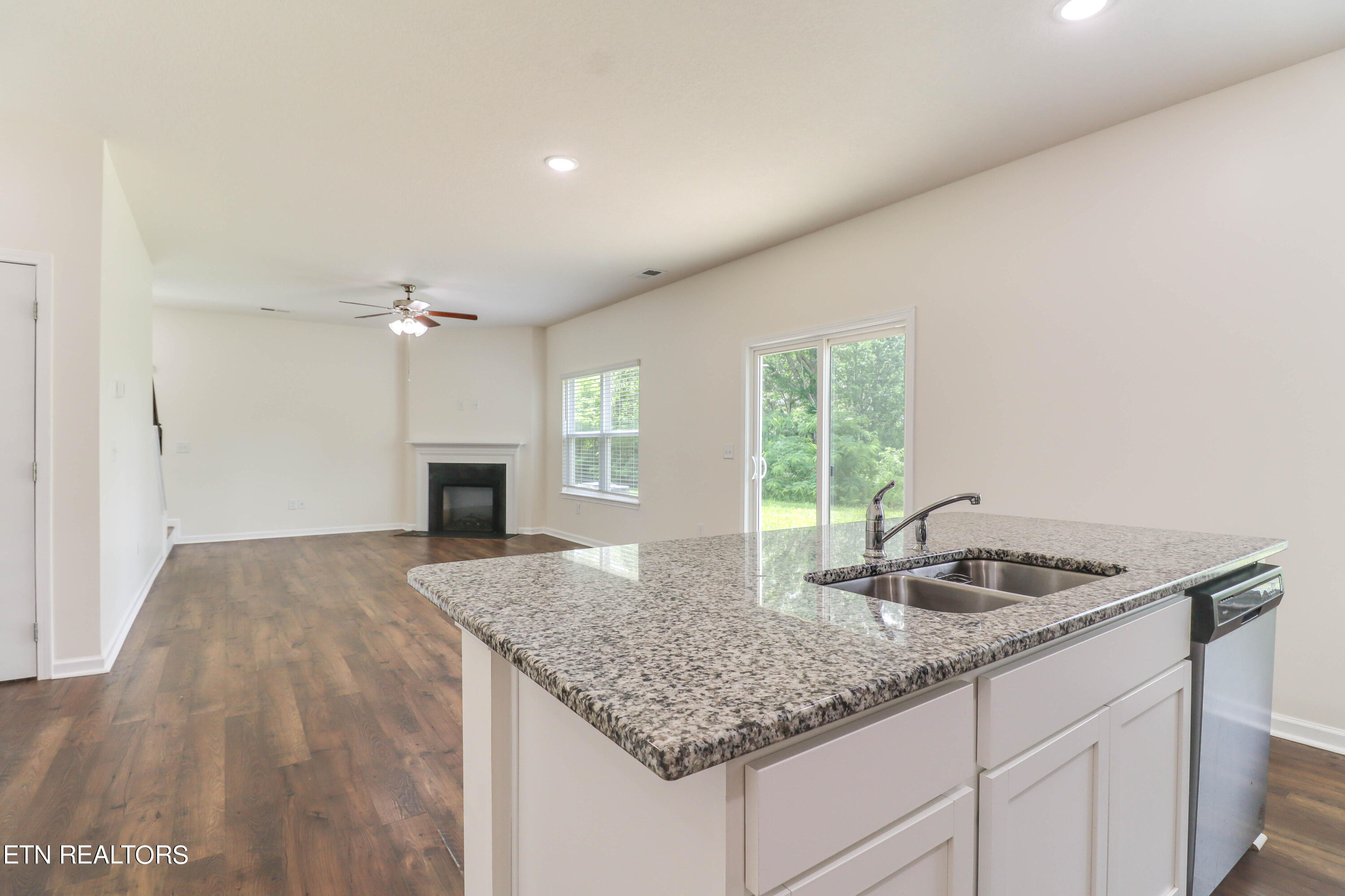 200 Paisley Reece Lane Lenoir City TN 37771