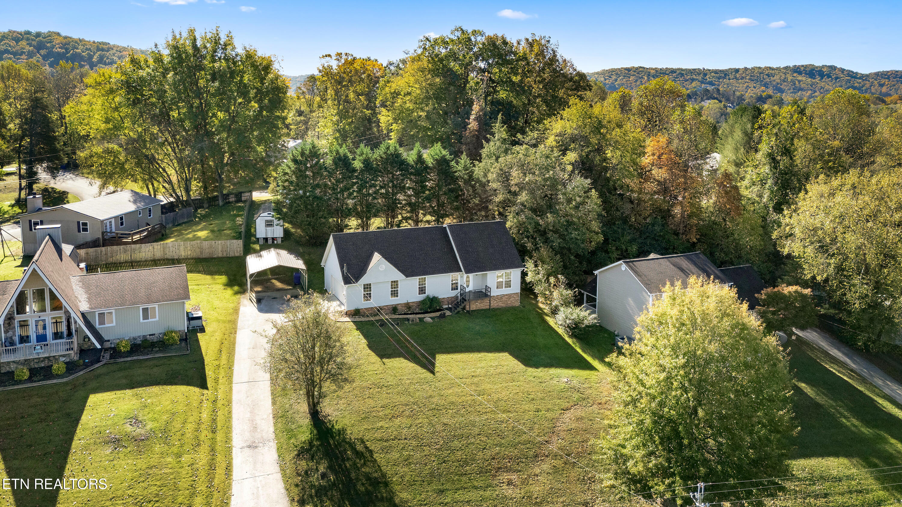 1125 Melton Hill Circle Clinton TN 37716