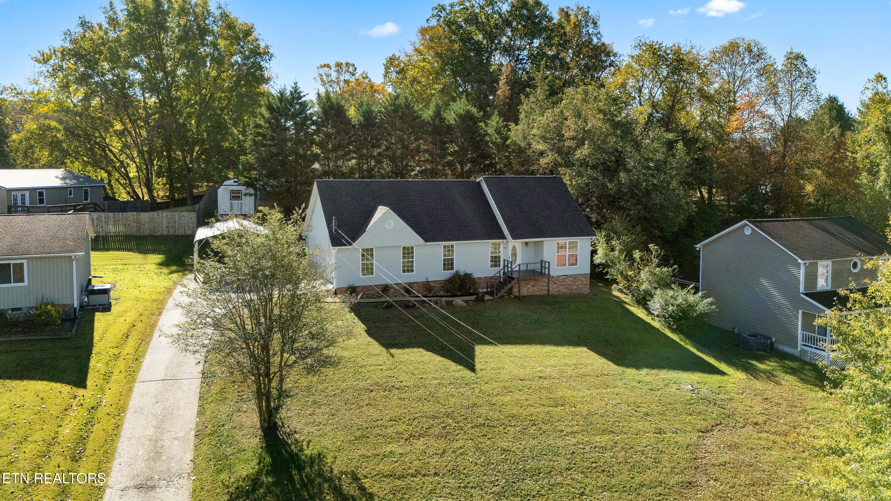 1125 Melton Hill Circle Clinton TN 37716