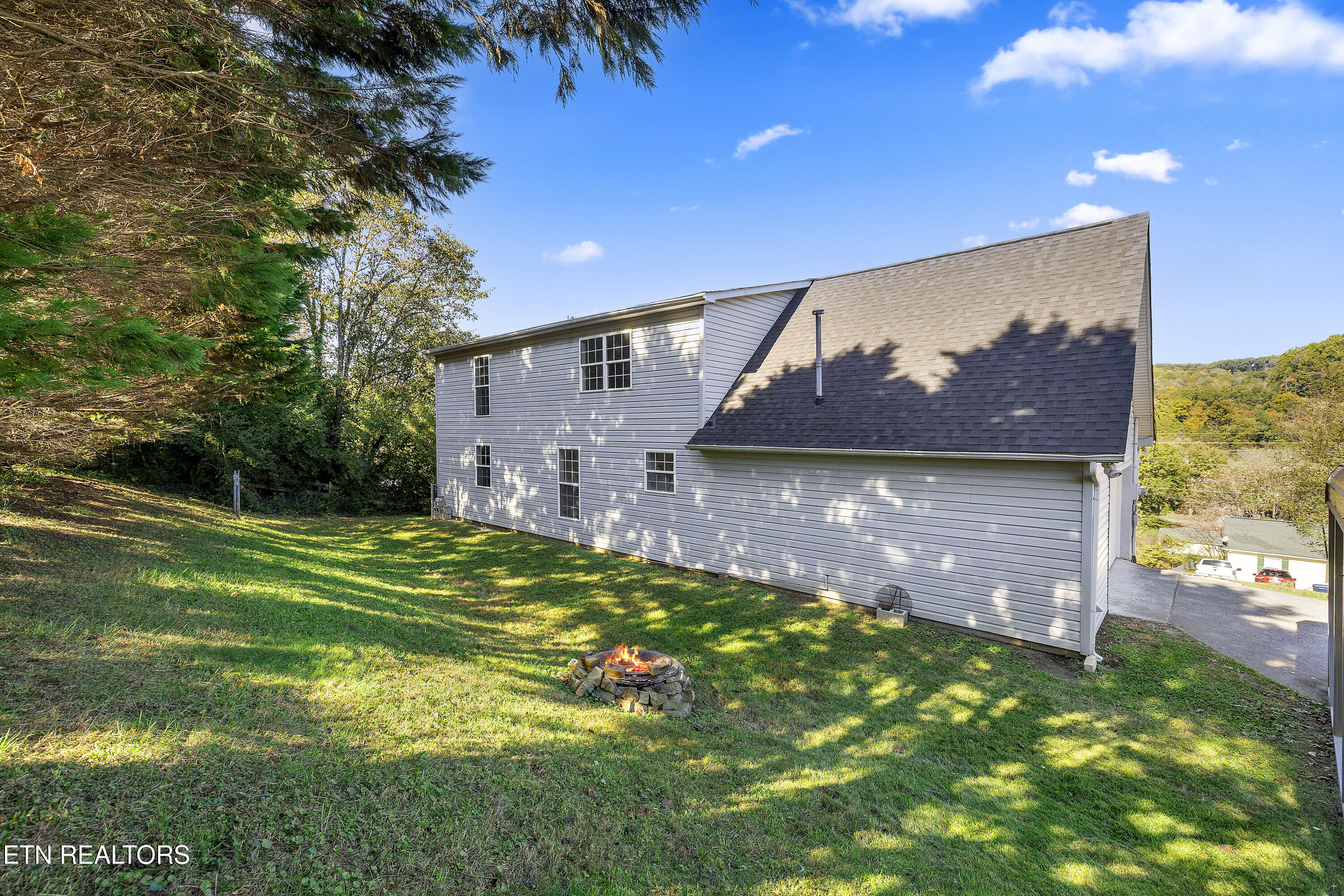 1125 Melton Hill Circle Clinton TN 37716