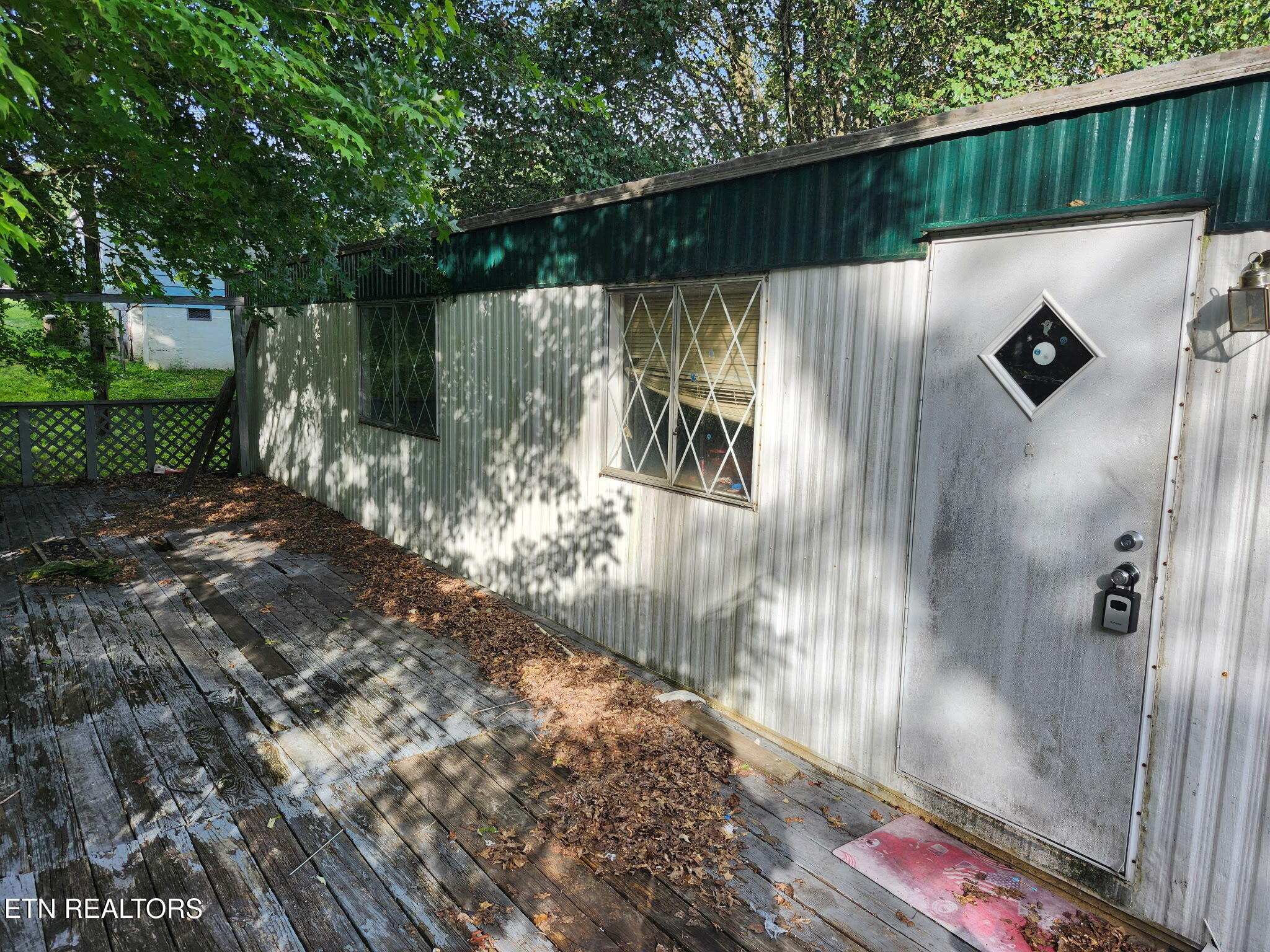 112 Queen Street Clinton TN 37716