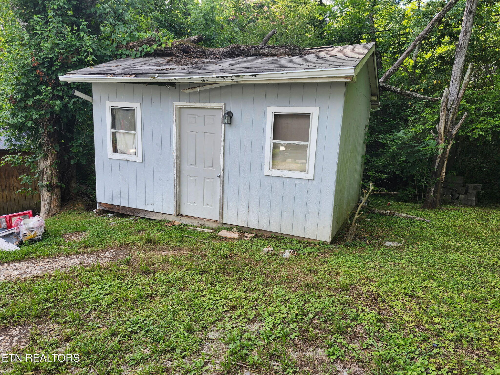 112 Queen Street Clinton TN 37716