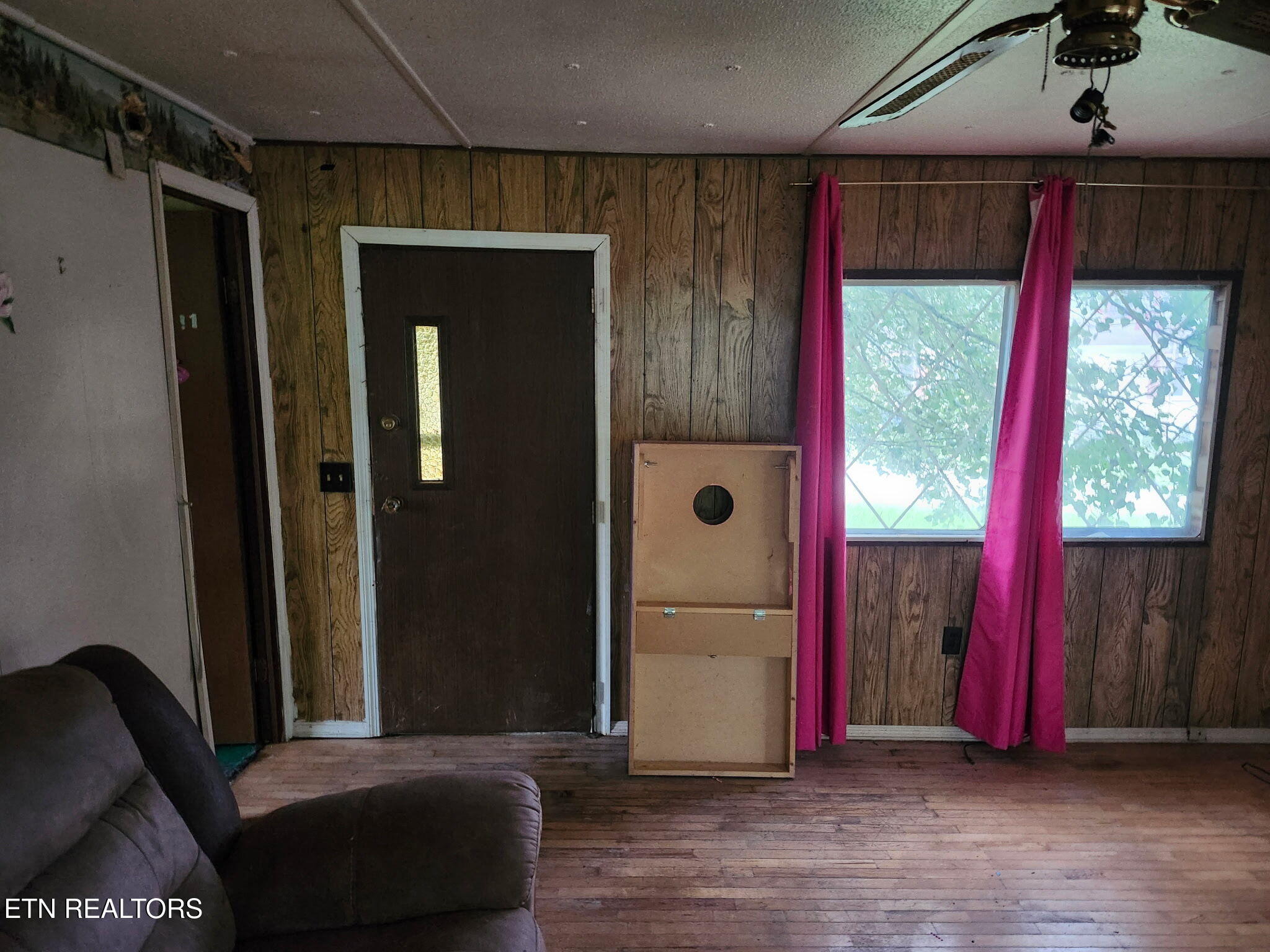 112 Queen Street Clinton TN 37716