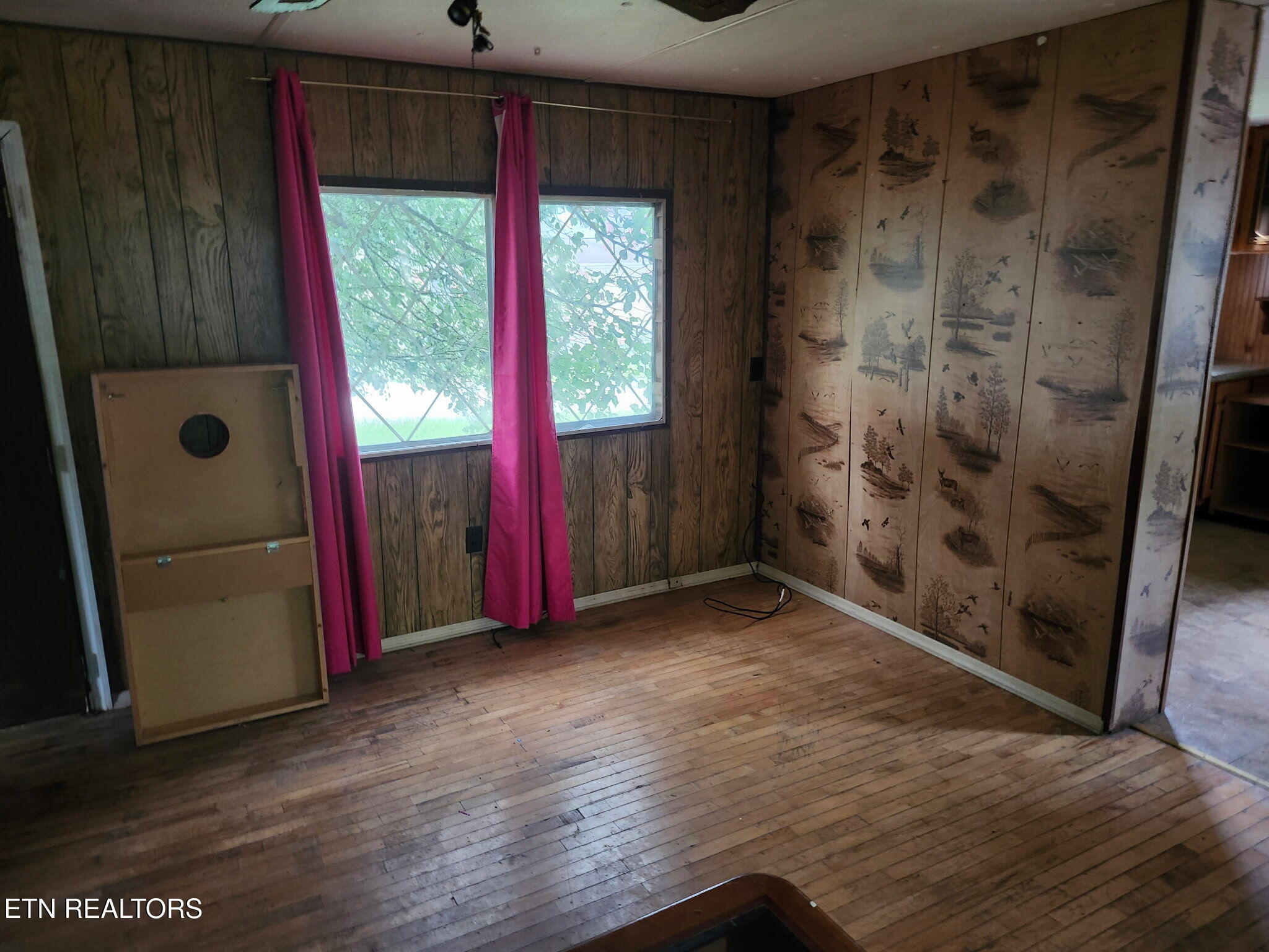 112 Queen Street Clinton TN 37716
