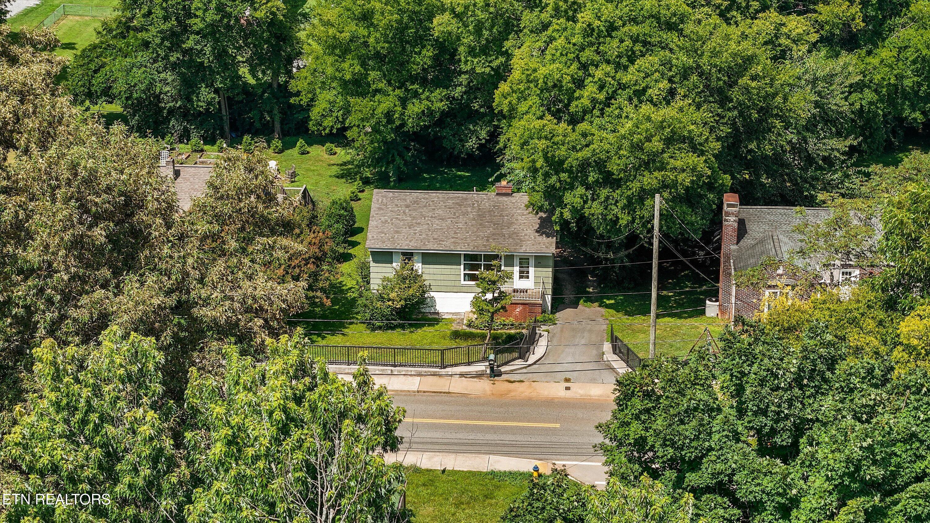 306 S Cedar Street Maryville TN 37803