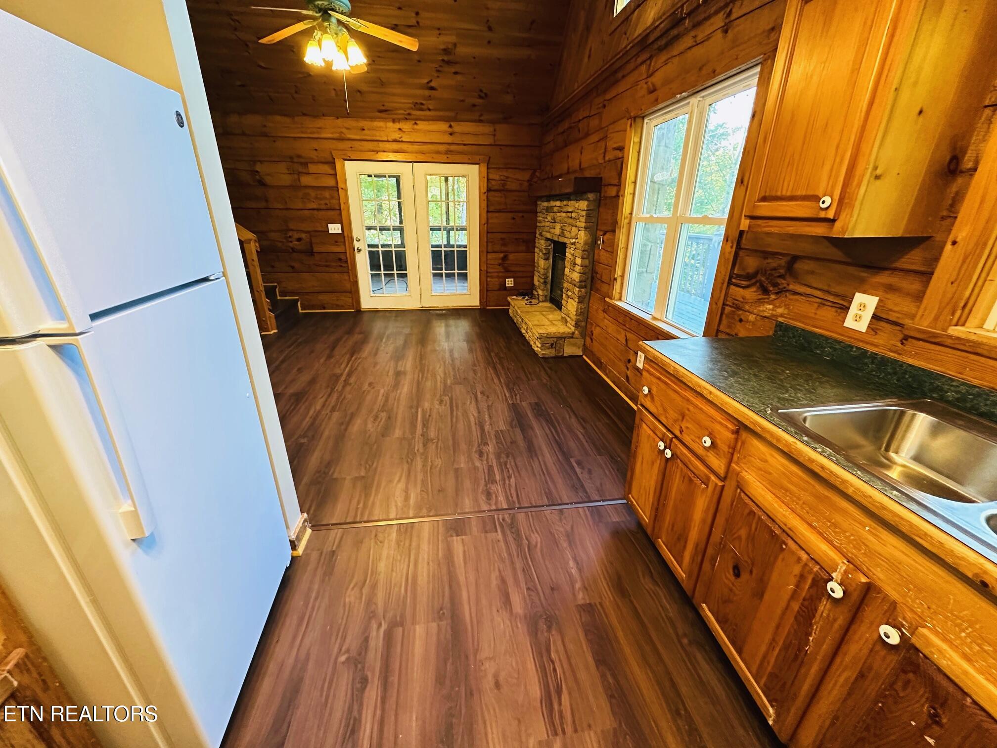 4360 Carolina Cove Way Pigeon Forge TN 37863