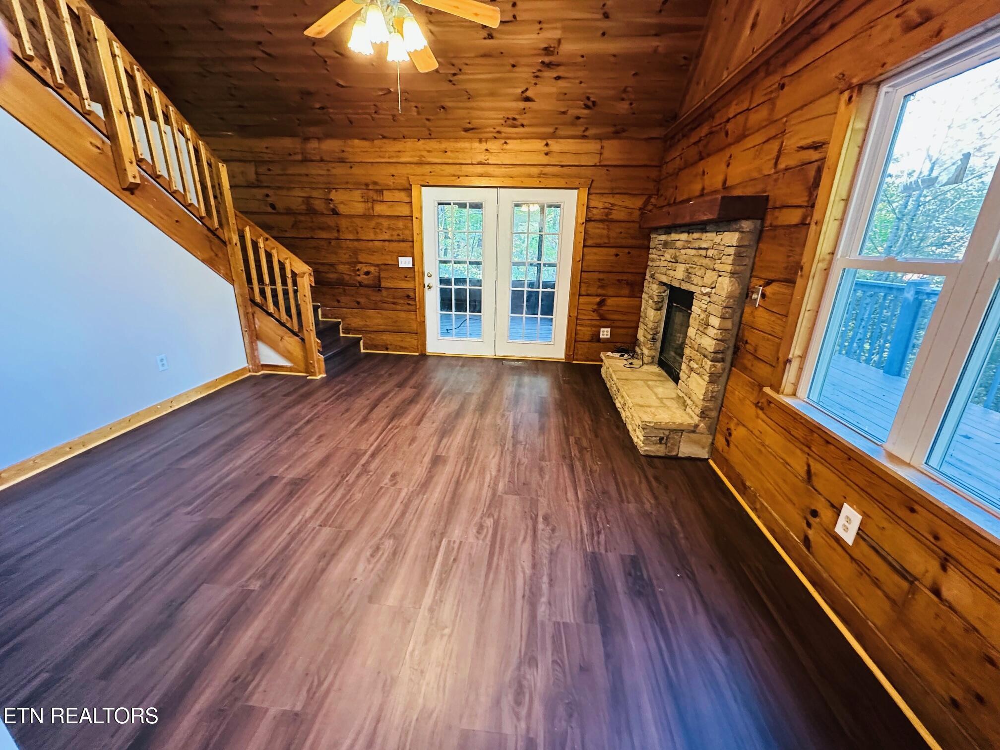 4360 Carolina Cove Way Pigeon Forge TN 37863