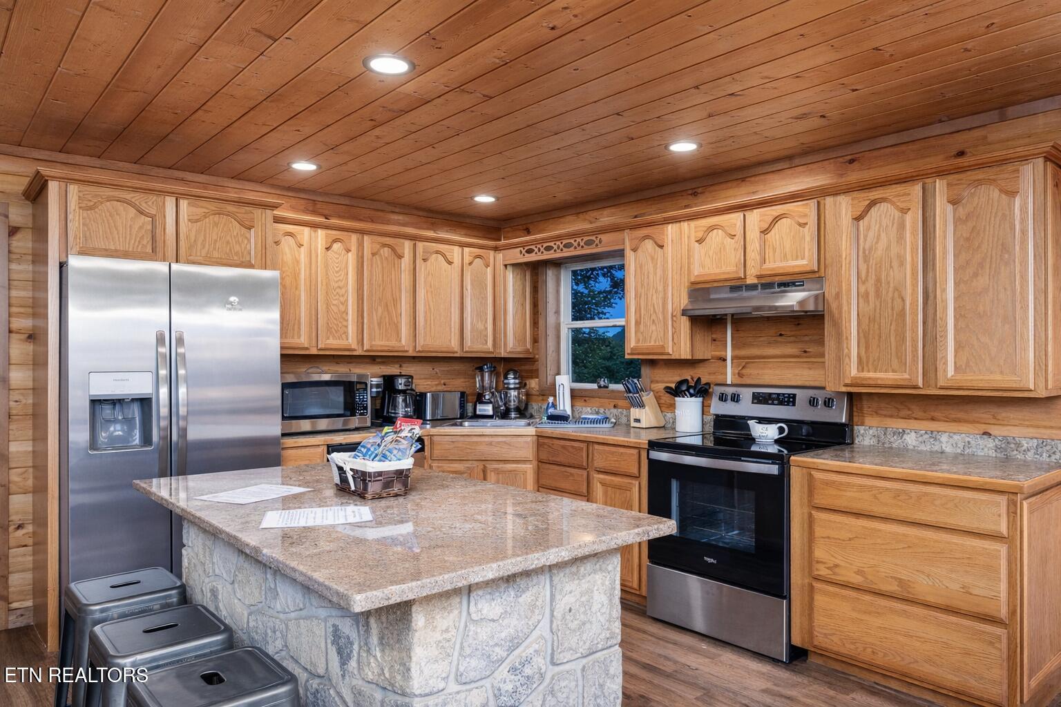 531 Gatlin Drive Gatlinburg TN 37738