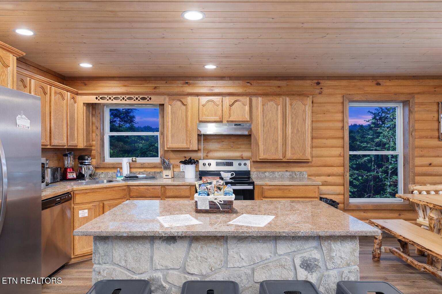 531 Gatlin Drive Gatlinburg TN 37738