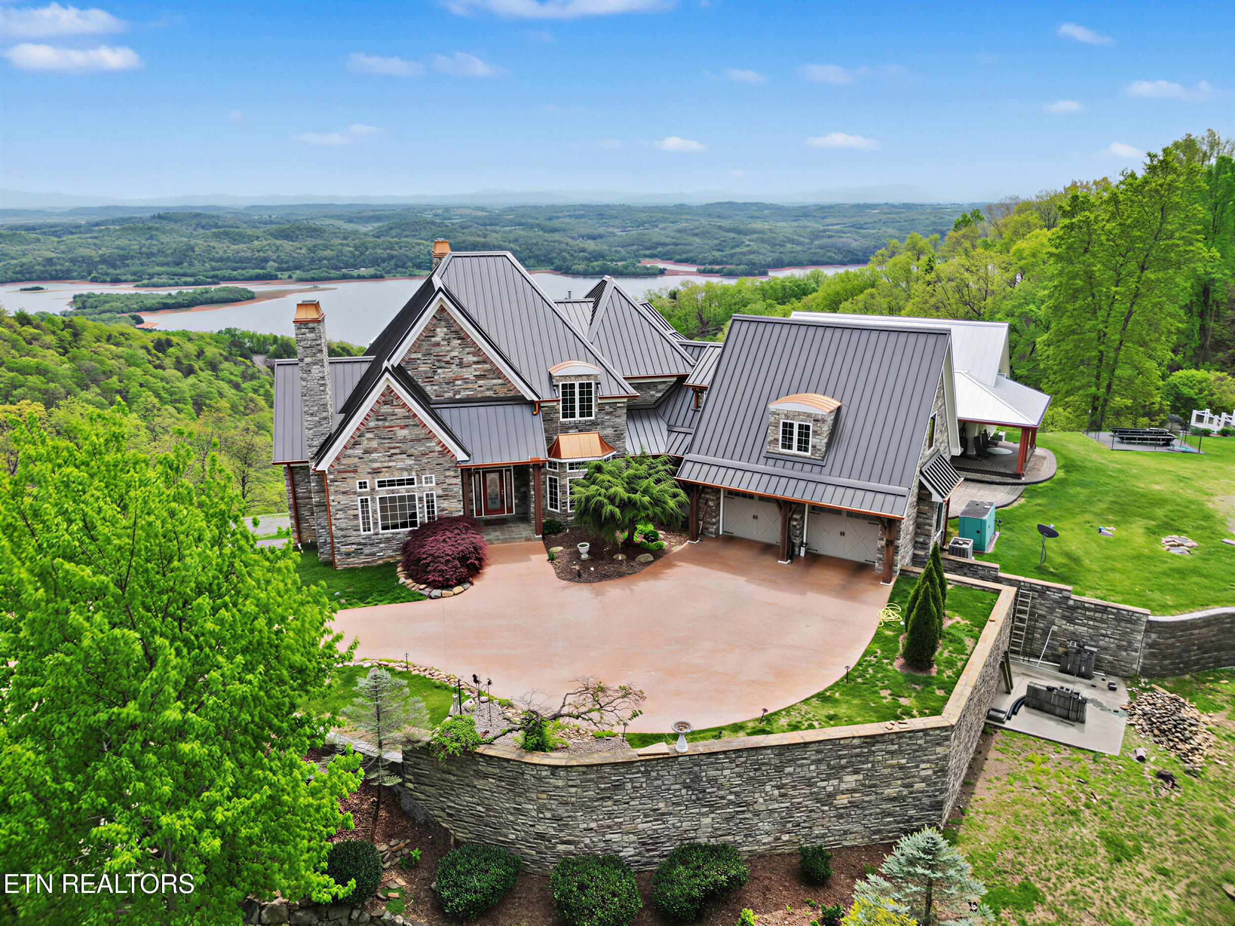 498 Proffitt Ridge Road Mooresburg TN 37811
