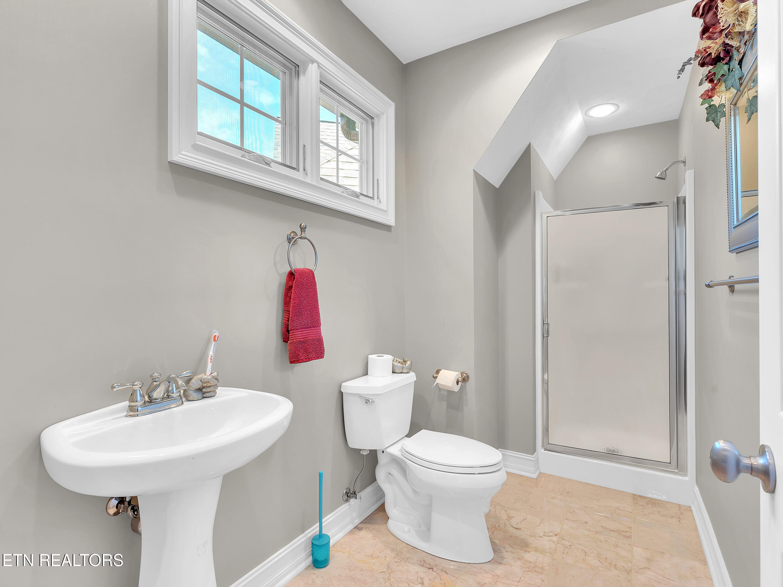 498 Proffitt Ridge Road Mooresburg TN 37811