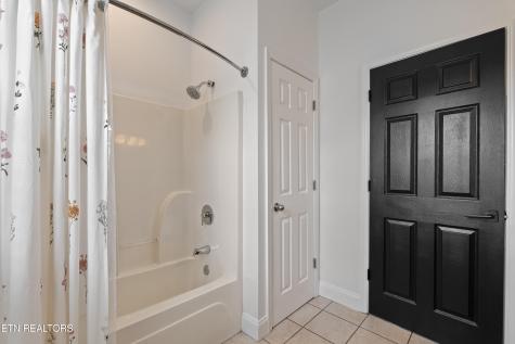 1426 Benjamin Boulevard Sevierville TN 37876