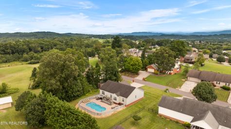 1426 Benjamin Boulevard Sevierville TN 37876