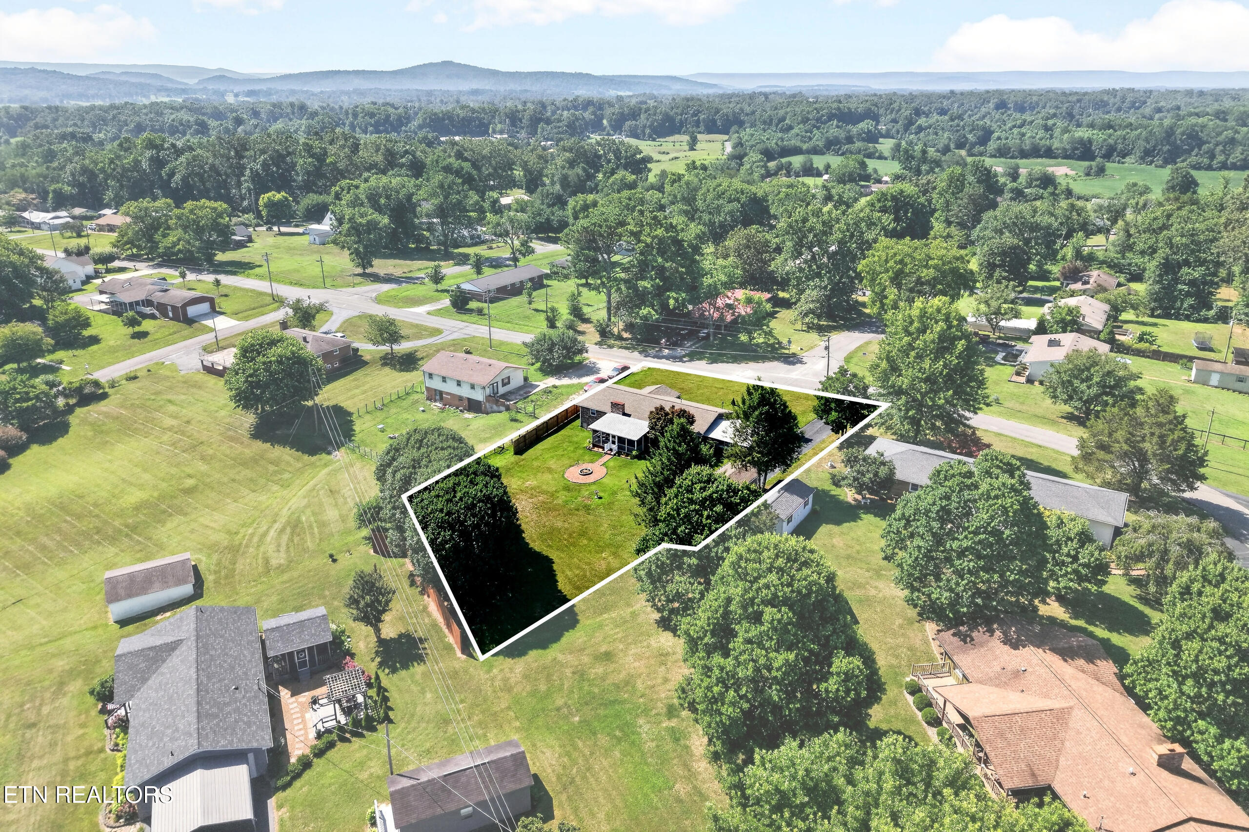 496 Sunset Drive Sparta TN 38583