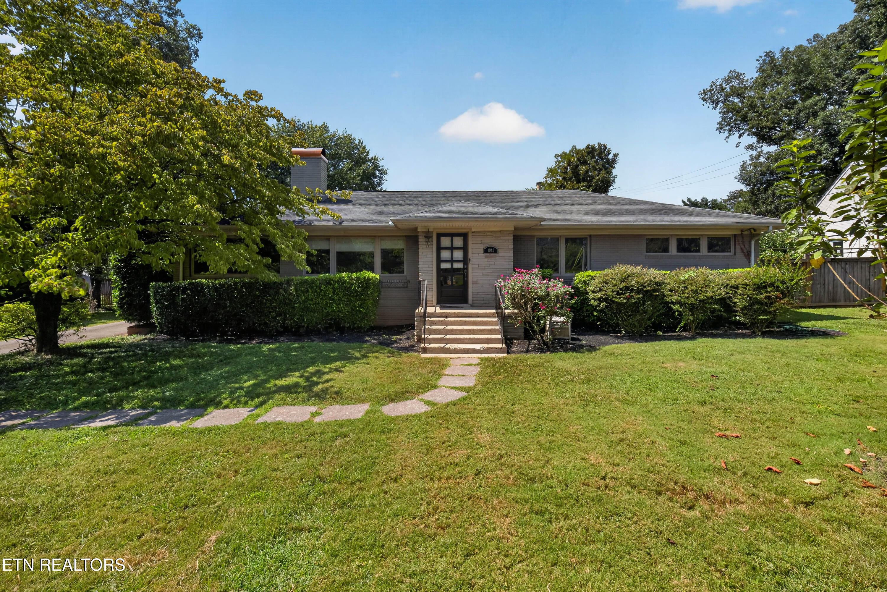 1025 Kenesaw Avenue Knoxville TN 37919