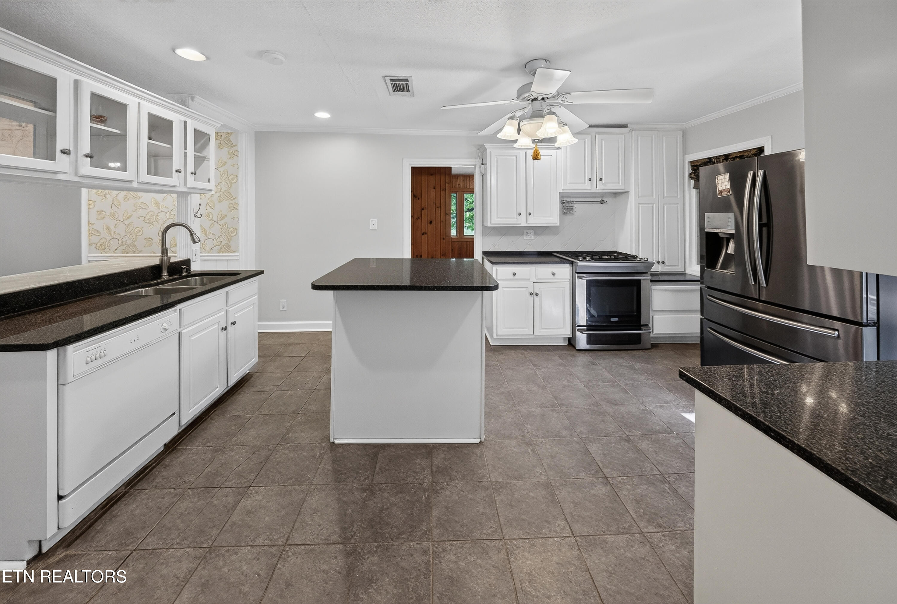 1025 Kenesaw Avenue Knoxville TN 37919